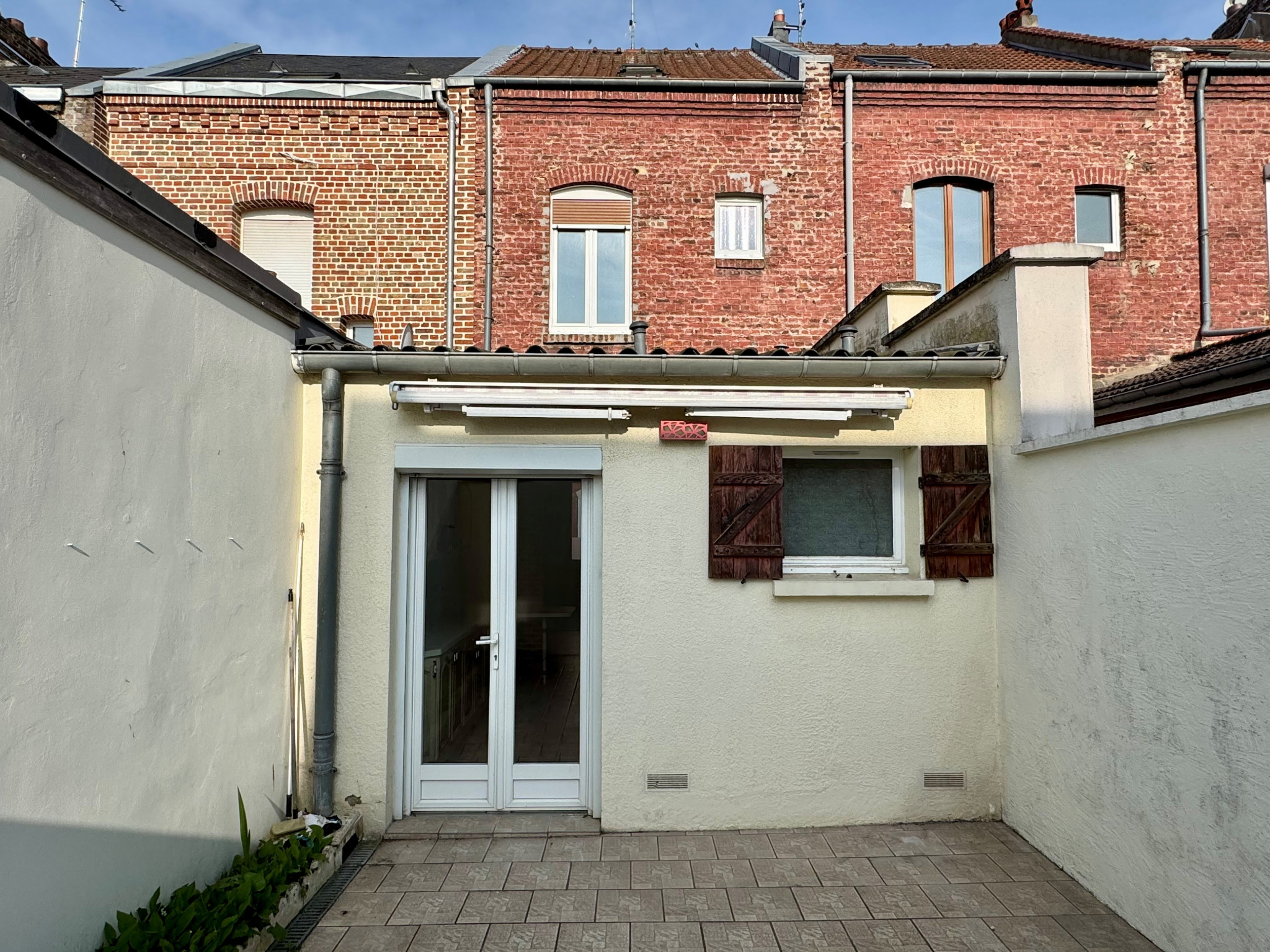 Immo80 – L'immobilier à Amiens et dans la Somme-Saint-Pierre – Amiénoise 78m2 – 2 chambres & bureau – Cour
