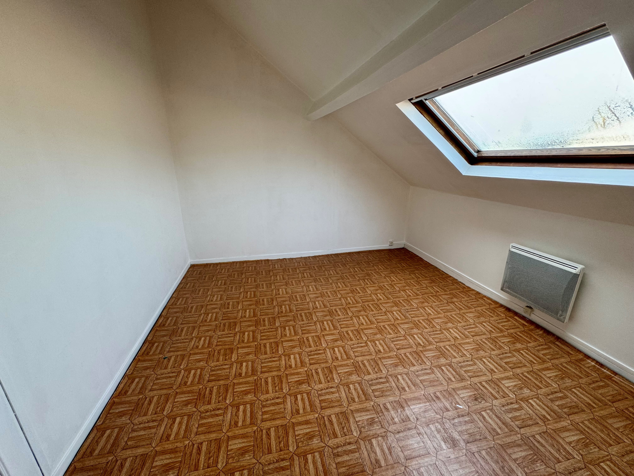 Immo80 – L'immobilier à Amiens et dans la Somme-Saint-Pierre – Amiénoise 78m2 – 2 chambres & bureau – Cour
