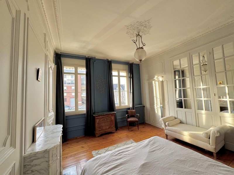 Immo80 – L'immobilier à Amiens et dans la Somme-Grande maison (255m2) avec garage entre le centre ville et les hortillonnages