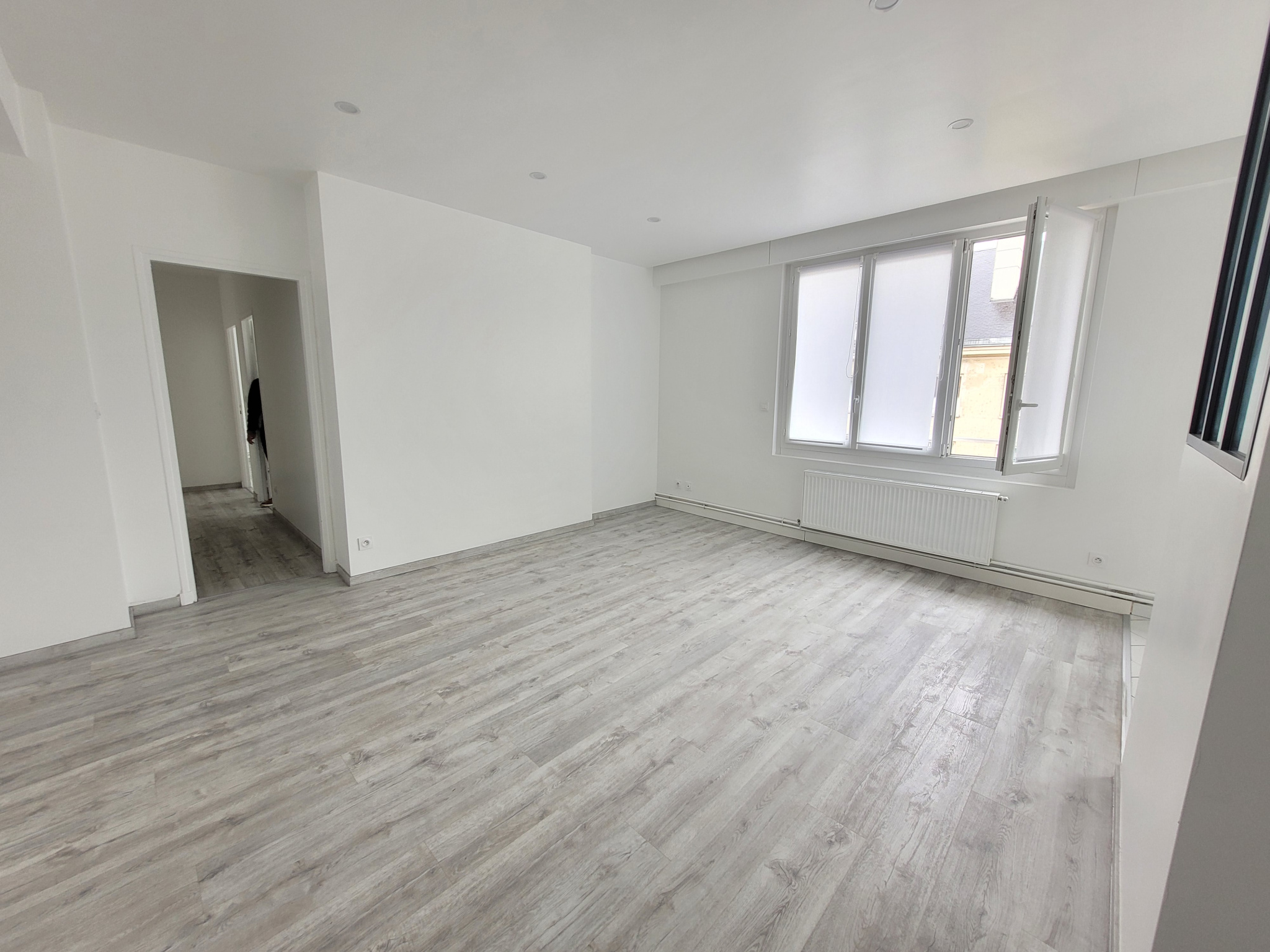 Immo80 – L'immobilier à Amiens et dans la Somme-HYPER CENTRE TYPE 4 avec Parking