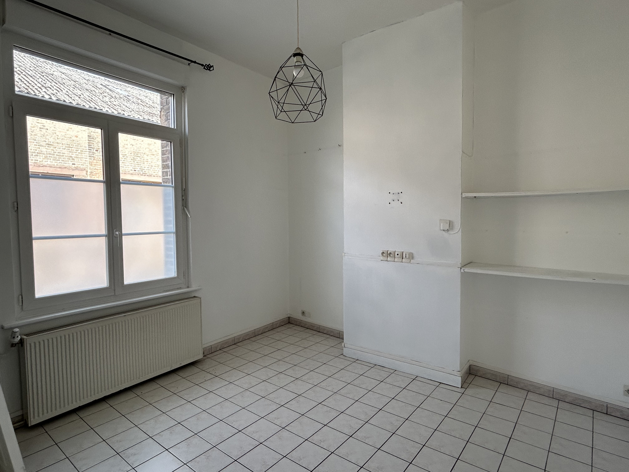 Immo80 – L'immobilier à Amiens et dans la Somme-MAISON T4/5  AVEC COUR  Gare /rue Jules Barni