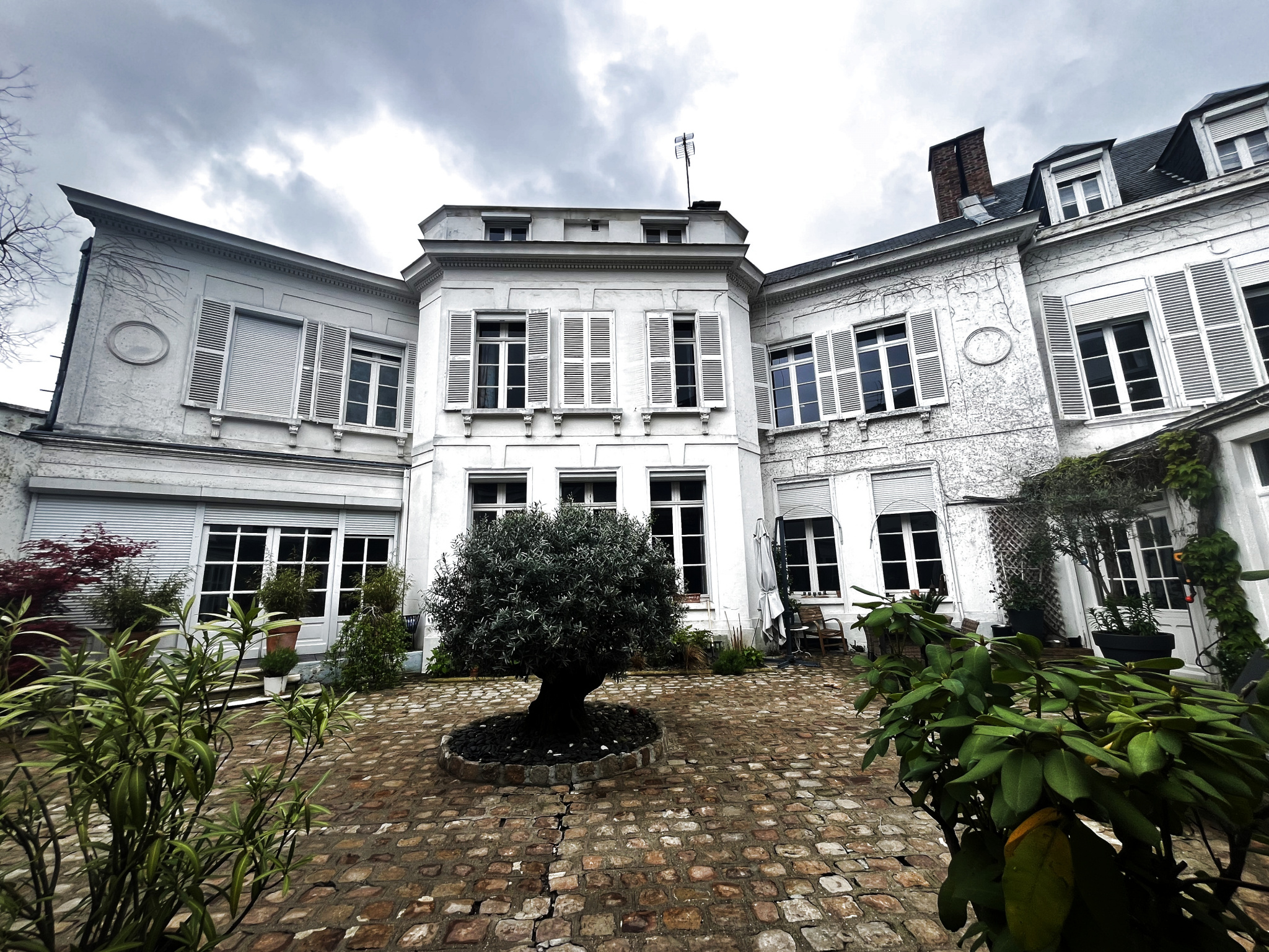 Immo80 – L'immobilier à Amiens et dans la Somme-Rare Hôtel Particulier en Centre Ville