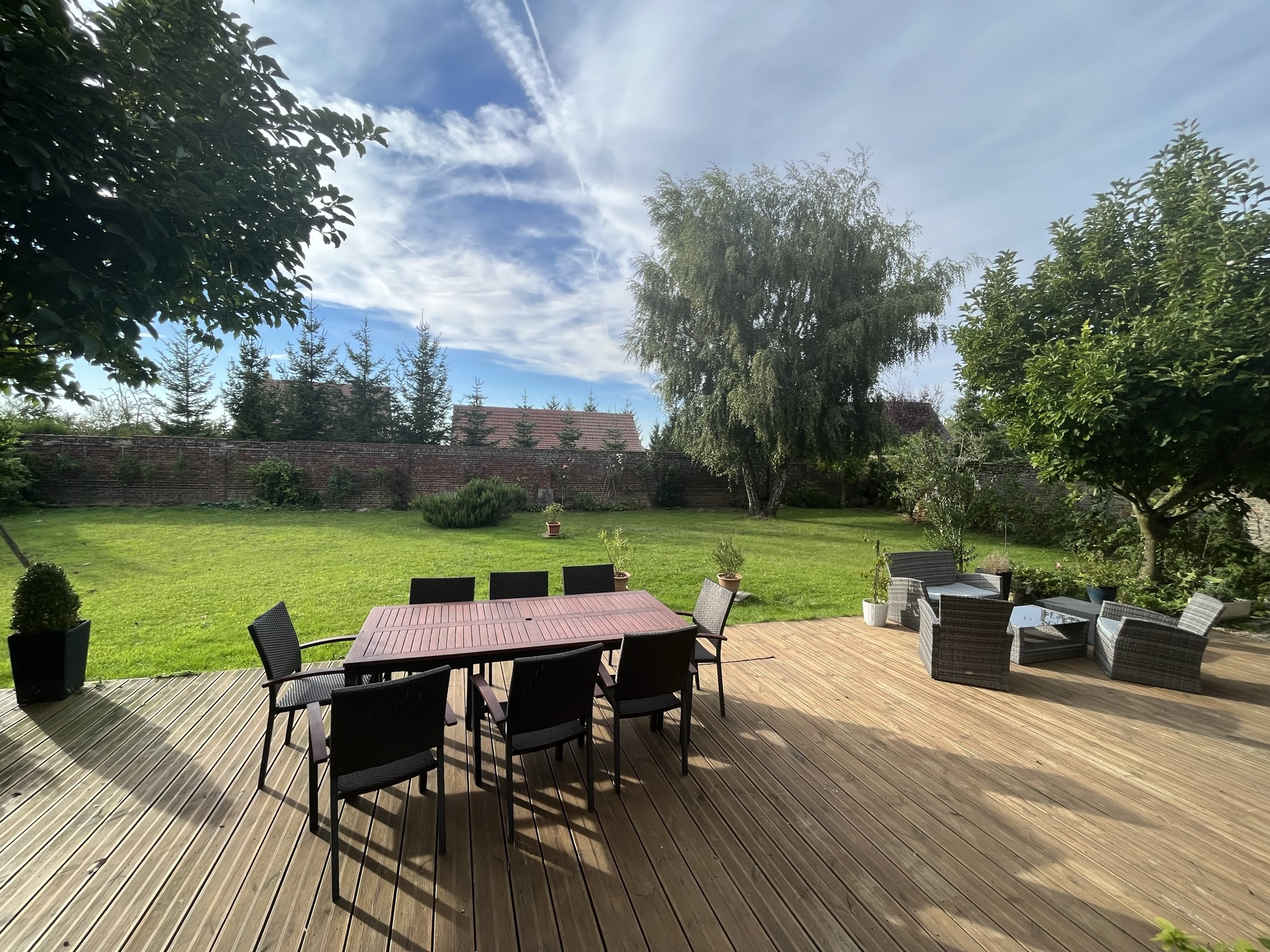 Immo80 – L'immobilier à Amiens et dans la Somme-A 10 kms au sud d’Amiens – Maison 178 m2