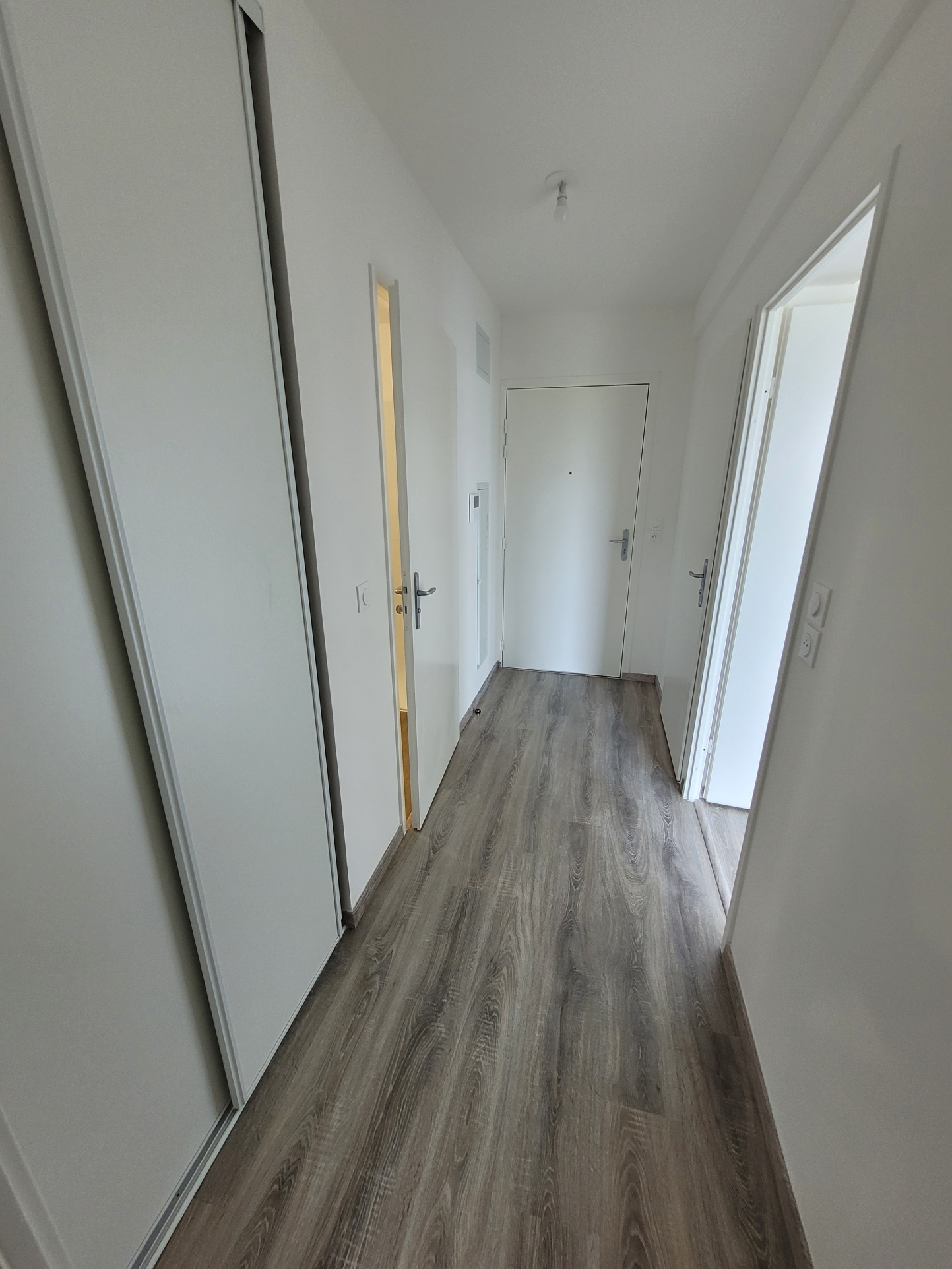 Immo80 – L'immobilier à Amiens et dans la Somme-T3 AVEC TERRASSE ET PARKING AMIENS SUD