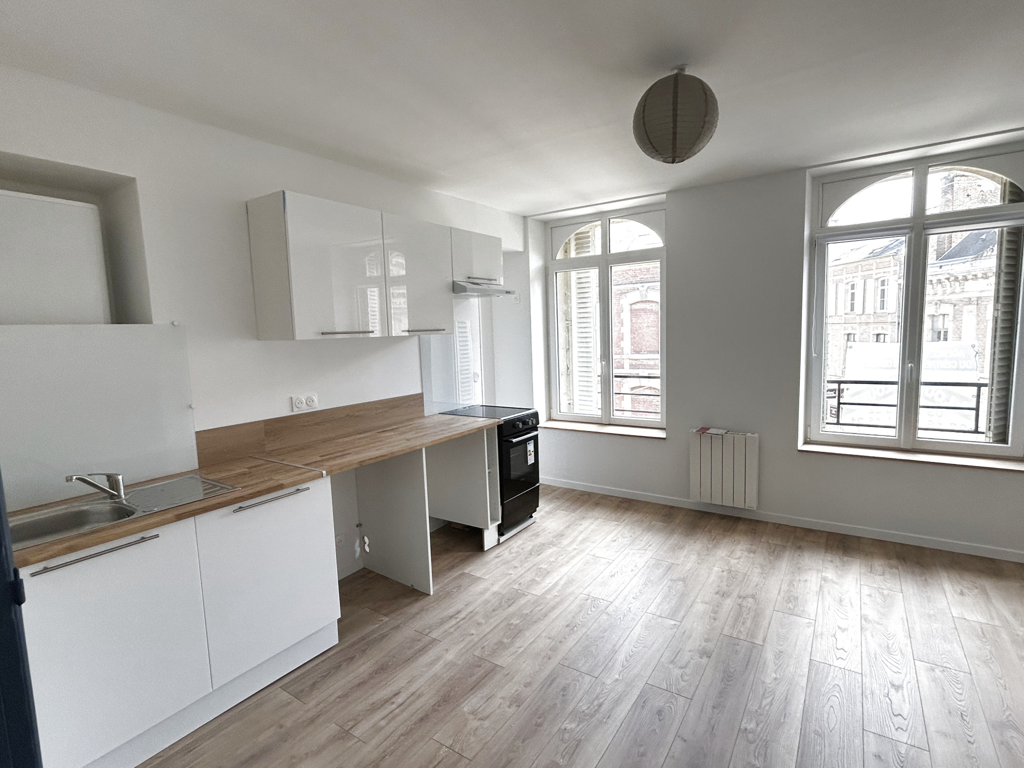 Immo80 – L'immobilier à Amiens et dans la Somme-489G/2 – Appartement T3 Hypercentre AMIENS Parfait état.