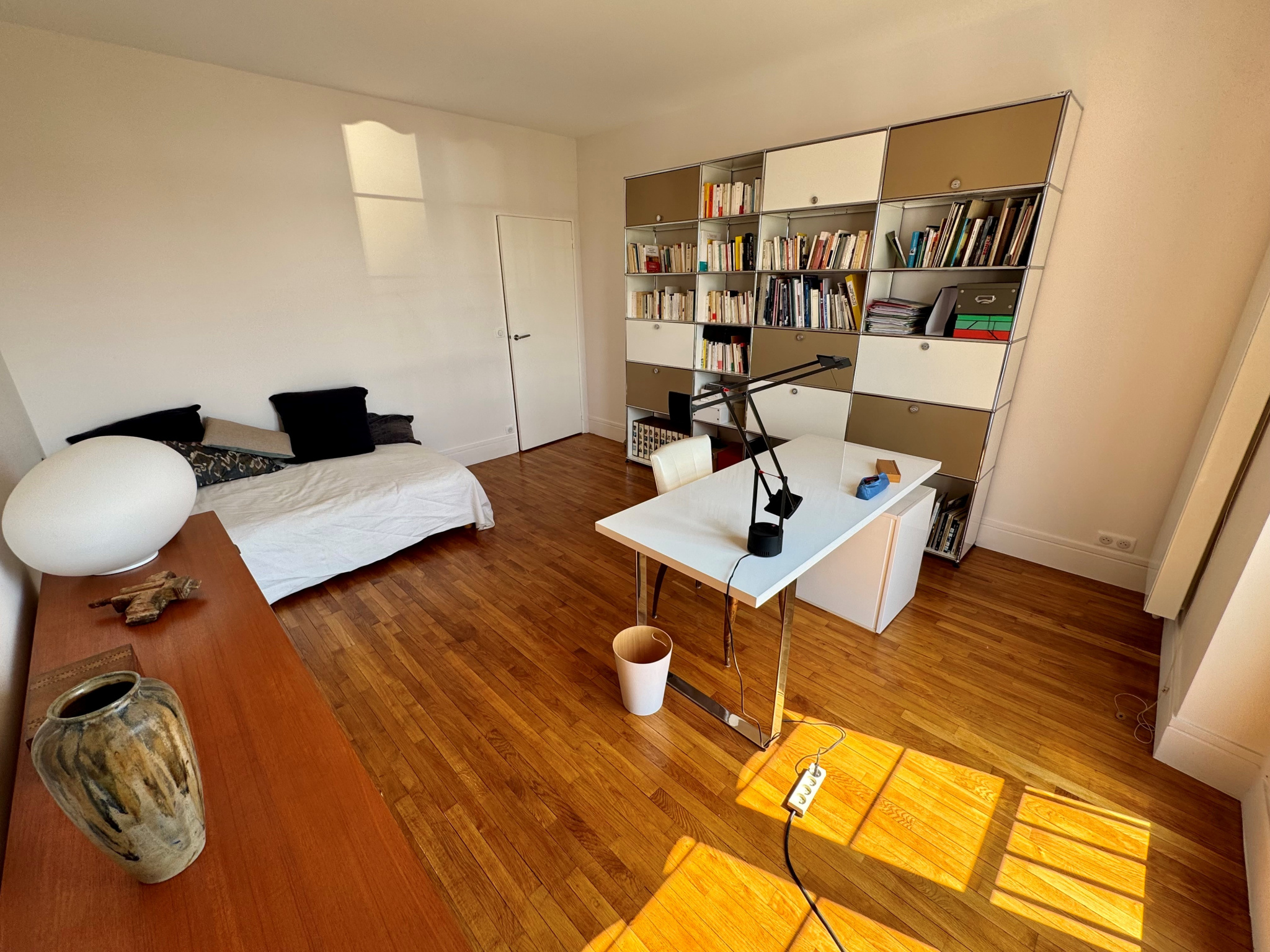 Immo80 – L'immobilier à Amiens et dans la Somme-Hyper Centre-Ville – T3 100m2 – Extérieur – Ascenseur – Stationnement privatif sous-sol
