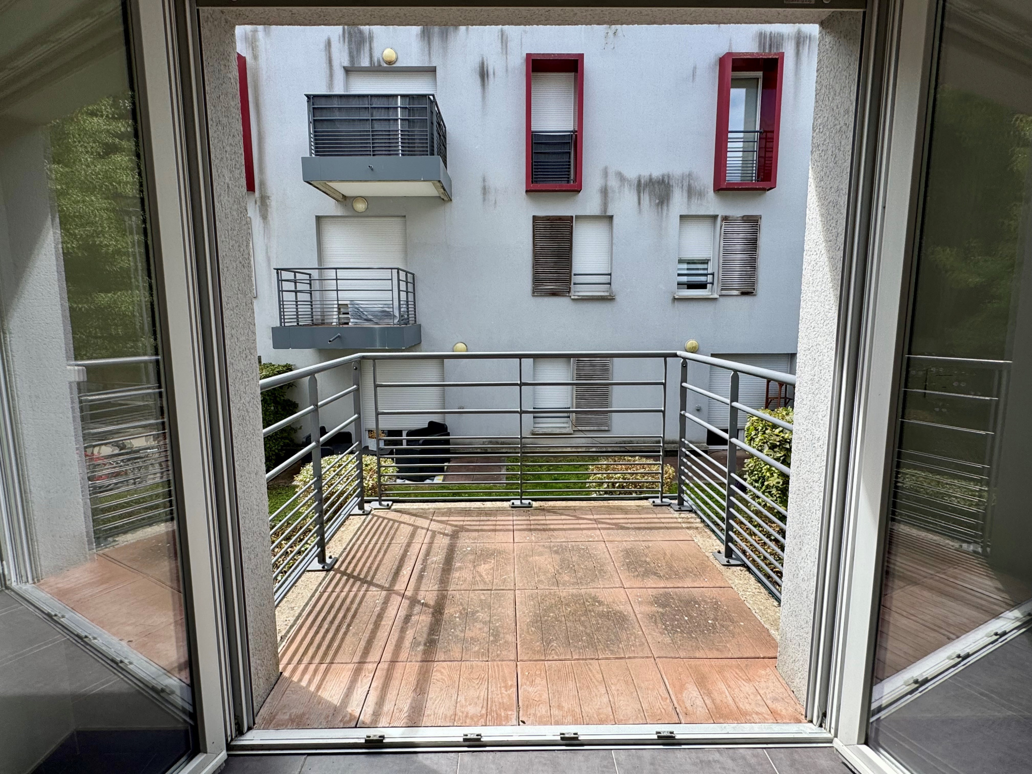 Immo80 – L'immobilier à Amiens et dans la Somme-Résidence sécurisée – retrait de rue – T2 41m2 – Balcon