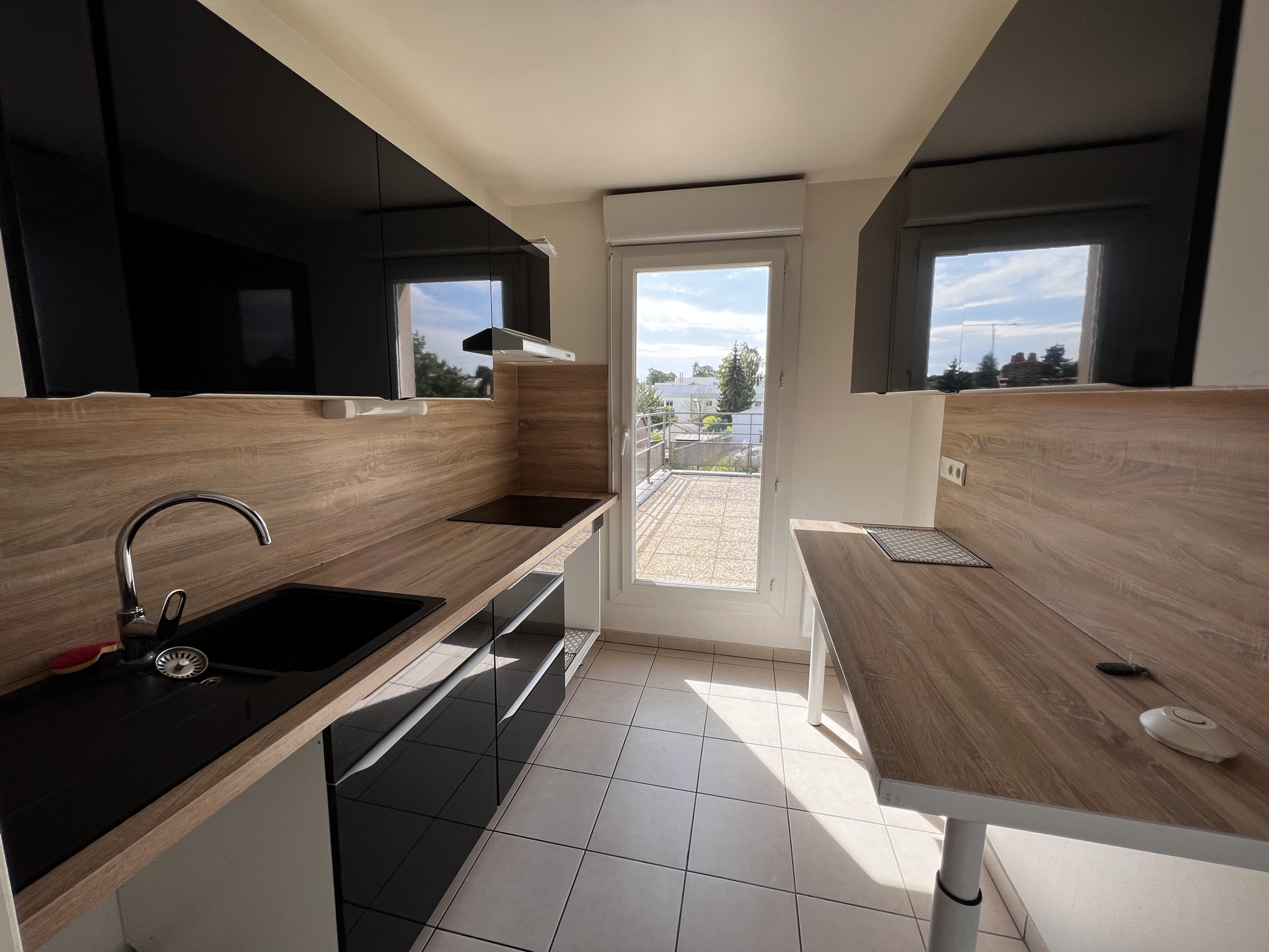 Immo80 – L'immobilier à Amiens et dans la Somme-T3 76m2 + terrasse amiens Sud/Est VAL -d’Avre.