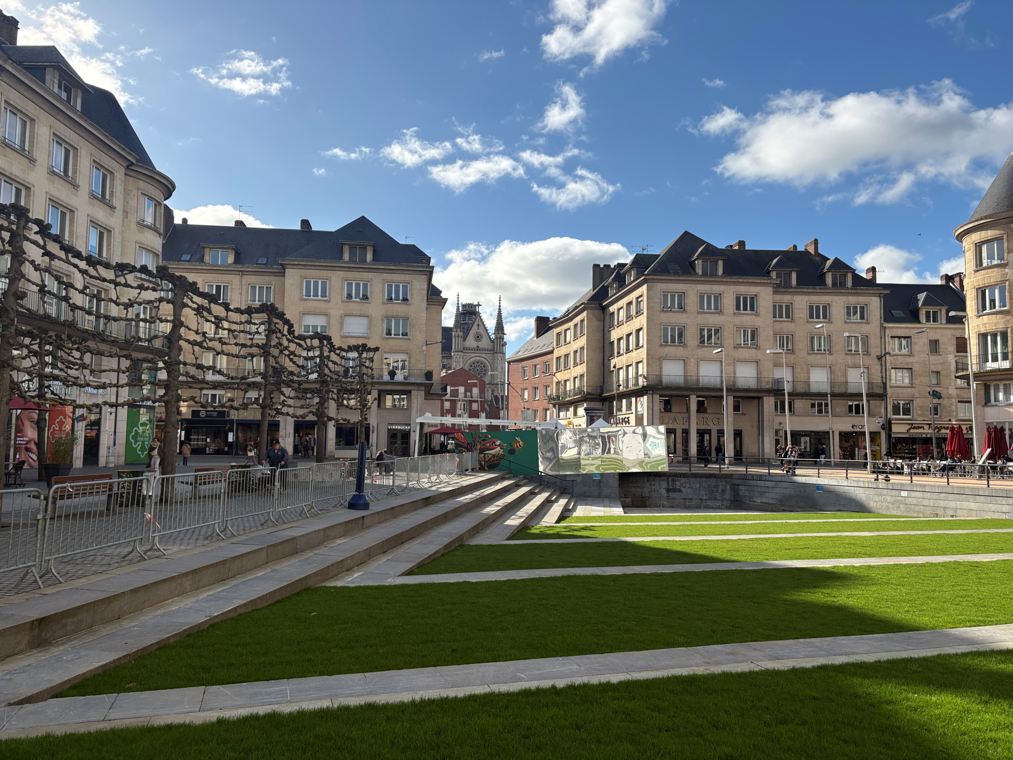 Immo80 – L'immobilier à Amiens et dans la Somme-Commerce 35m2 en hyper centre-ville d&rsquo;Amiens