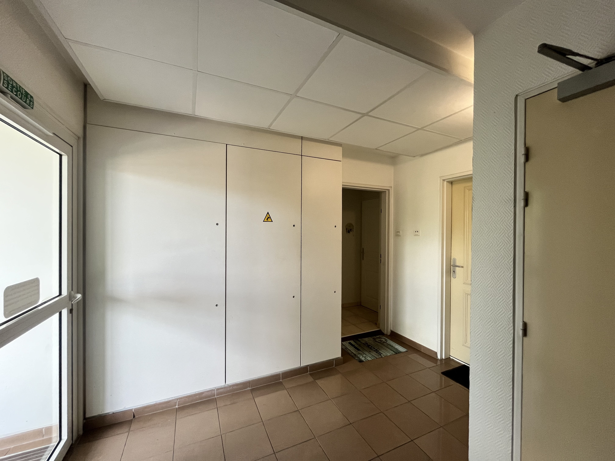 Immo80 – L'immobilier à Amiens et dans la Somme-T2 lumineux avec garage – Parc St Pierre