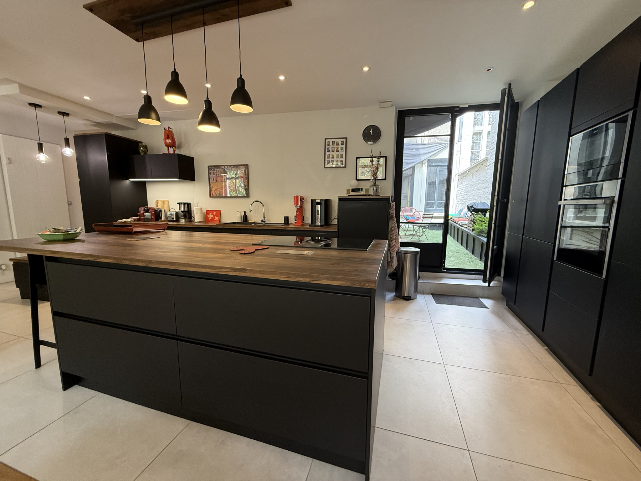 Immo80 – L'immobilier à Amiens et dans la Somme-T5 CENTRE VILLE 150 M2 COUR TERRASSE-PRIVATIVE