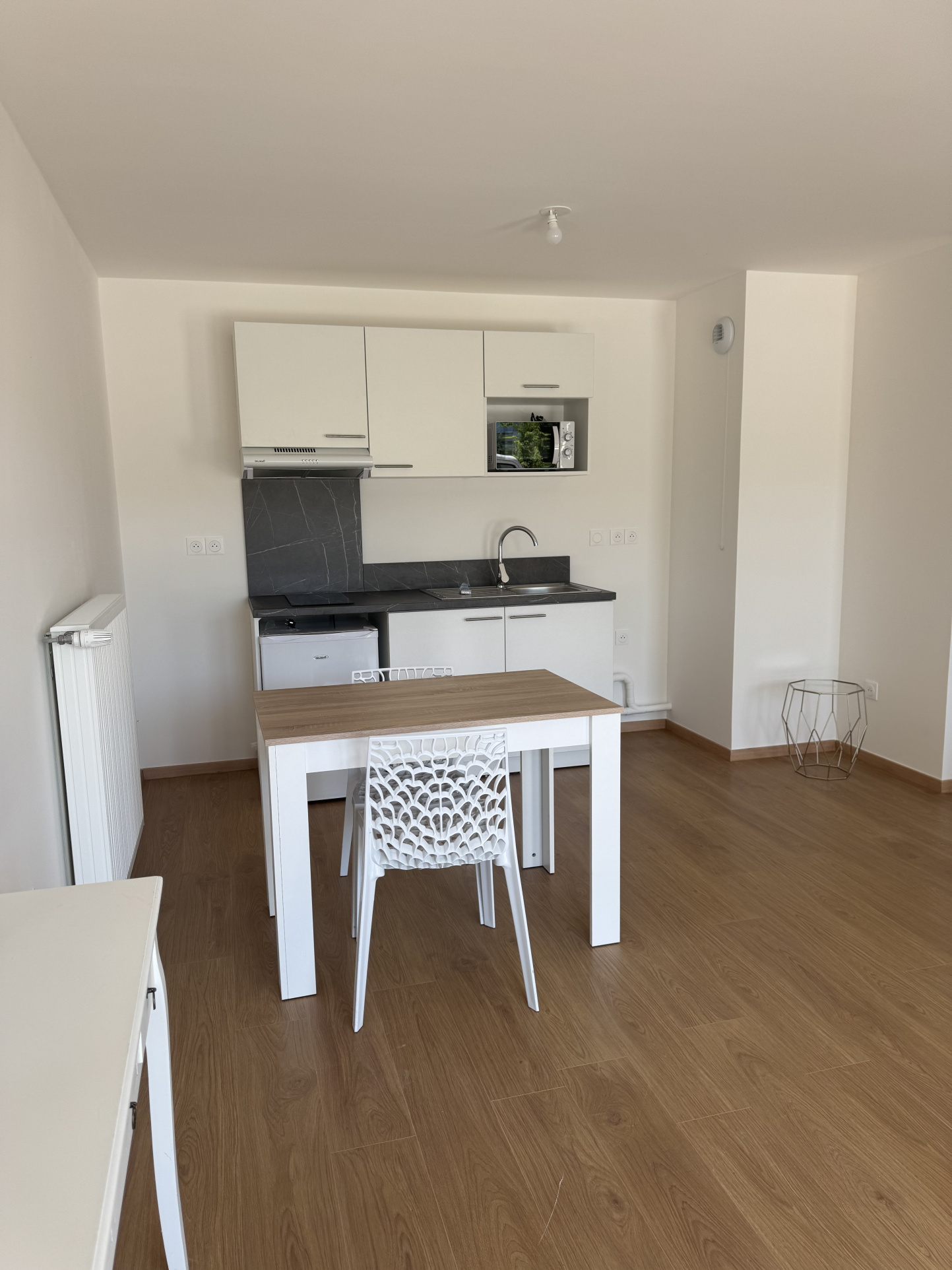 Immo80 – L'immobilier à Amiens et dans la Somme-T2 MEUBLÉ NEUF AVEC TERRASSE ET PARKING AMIENS