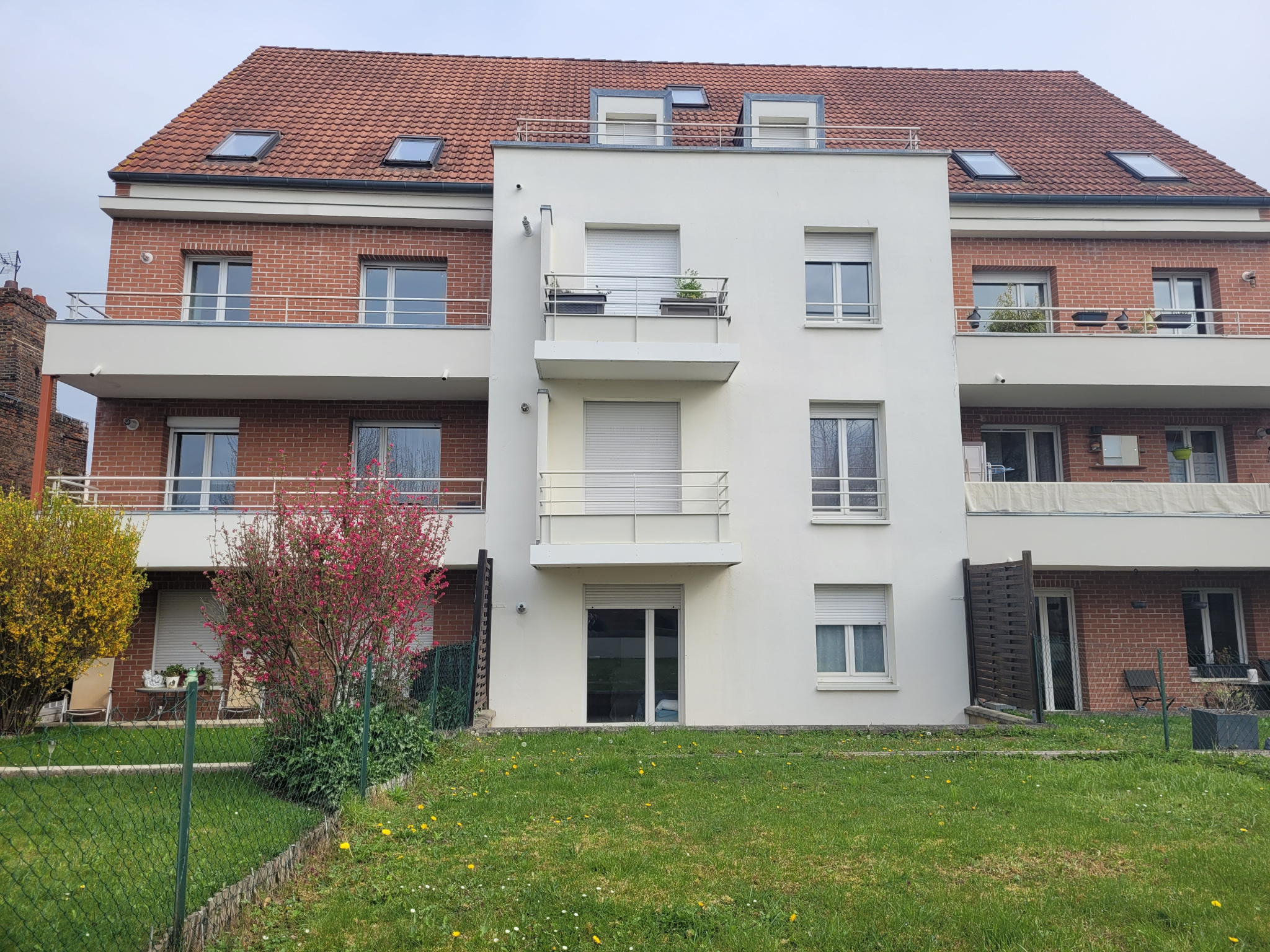 Immo80 – L'immobilier à Amiens et dans la Somme-T2 MEUBLÉ AVEC GARAGE AMIENS