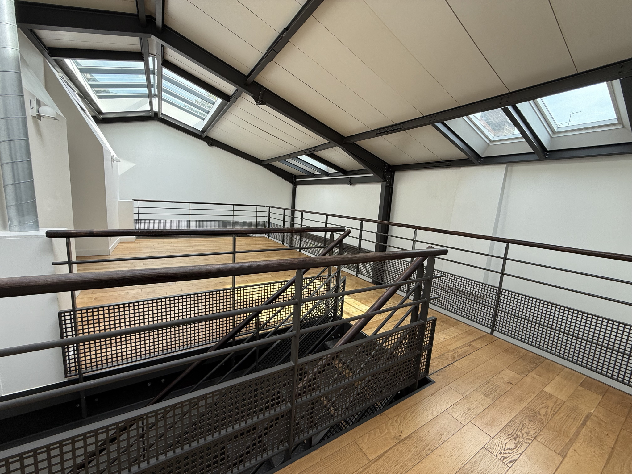 Immo80 – L'immobilier à Amiens et dans la Somme-SAINTE-ANNE-LOCAL PROFESSIONNEL/BUREAUX-STATIONNEMENTS