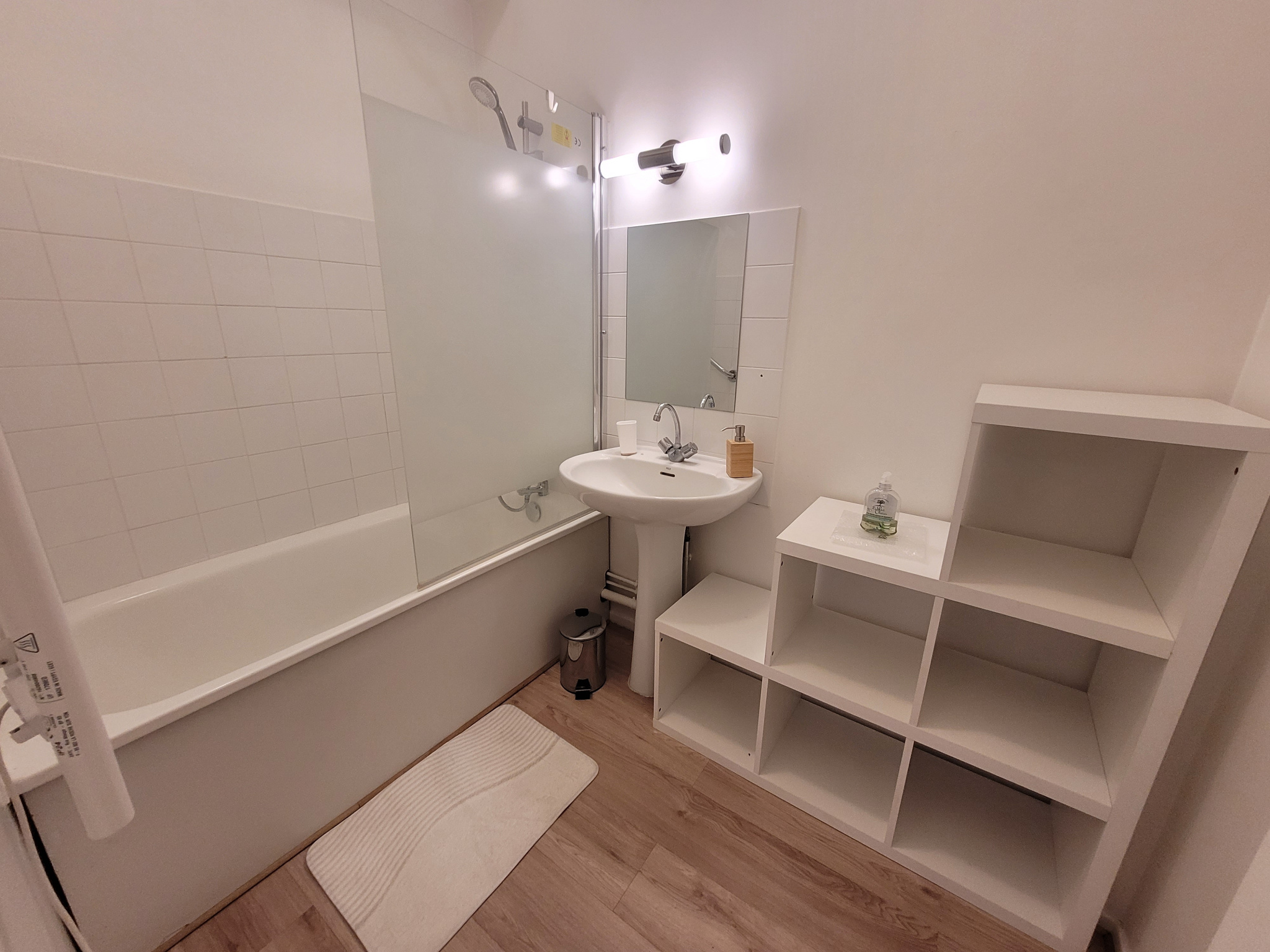 Immo80 – L'immobilier à Amiens et dans la Somme-GRAND STUDIO MEUBLÉ AVEC PARKING – HENRIVILLE AMIENS