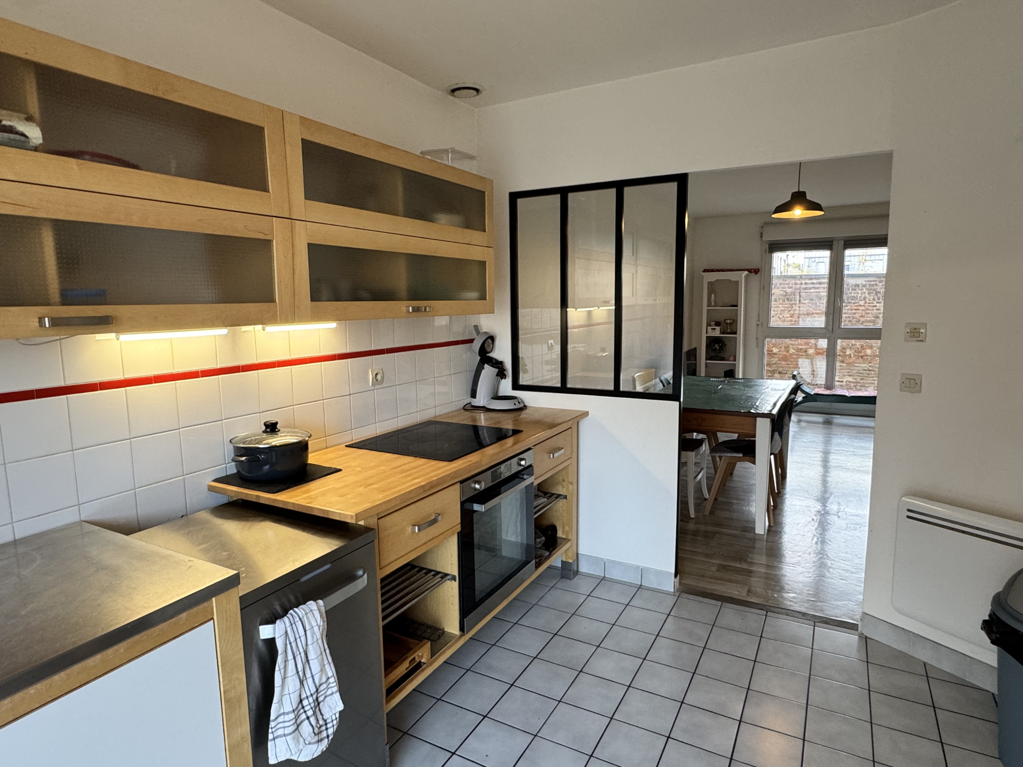 Immo80 – L'immobilier à Amiens et dans la Somme-Maison avec garage + extérieur en hyper centre d’Amiens… une rareté !