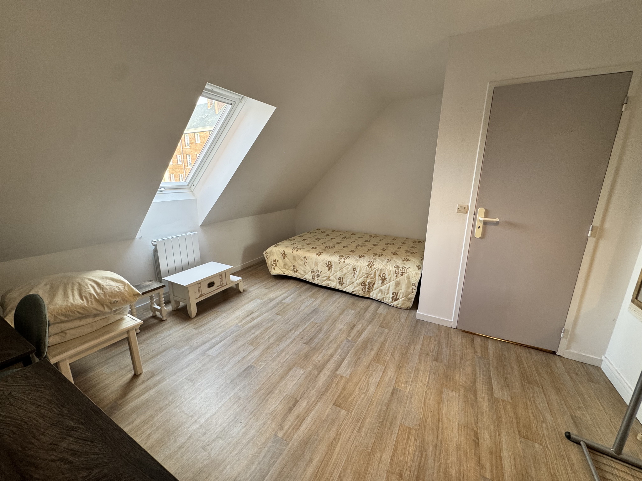 Immo80 – L'immobilier à Amiens et dans la Somme-Maison avec garage + extérieur en hyper centre d’Amiens… une rareté !