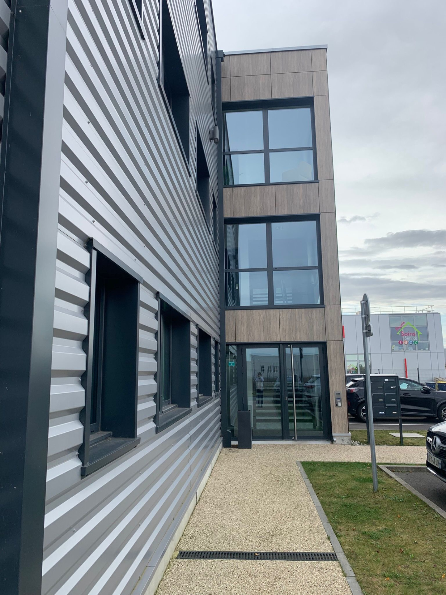 Immo80 – L'immobilier à Amiens et dans la Somme-BUREAUX ZAC Jules vernes Glisy