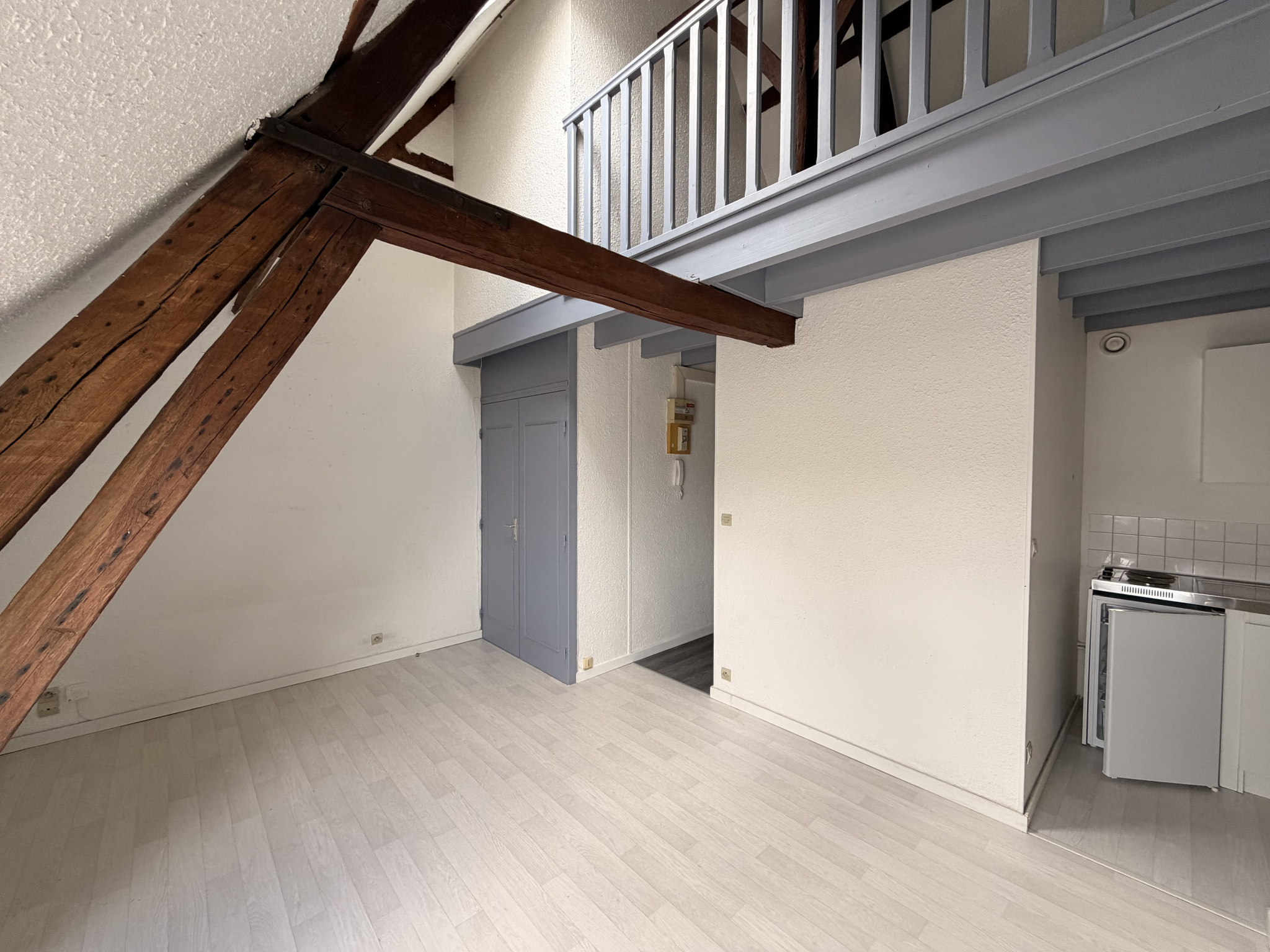 Immo80 – L'immobilier à Amiens et dans la Somme-TYPE 1 CENTRE VILLE CATHEDRALE – AMIENS