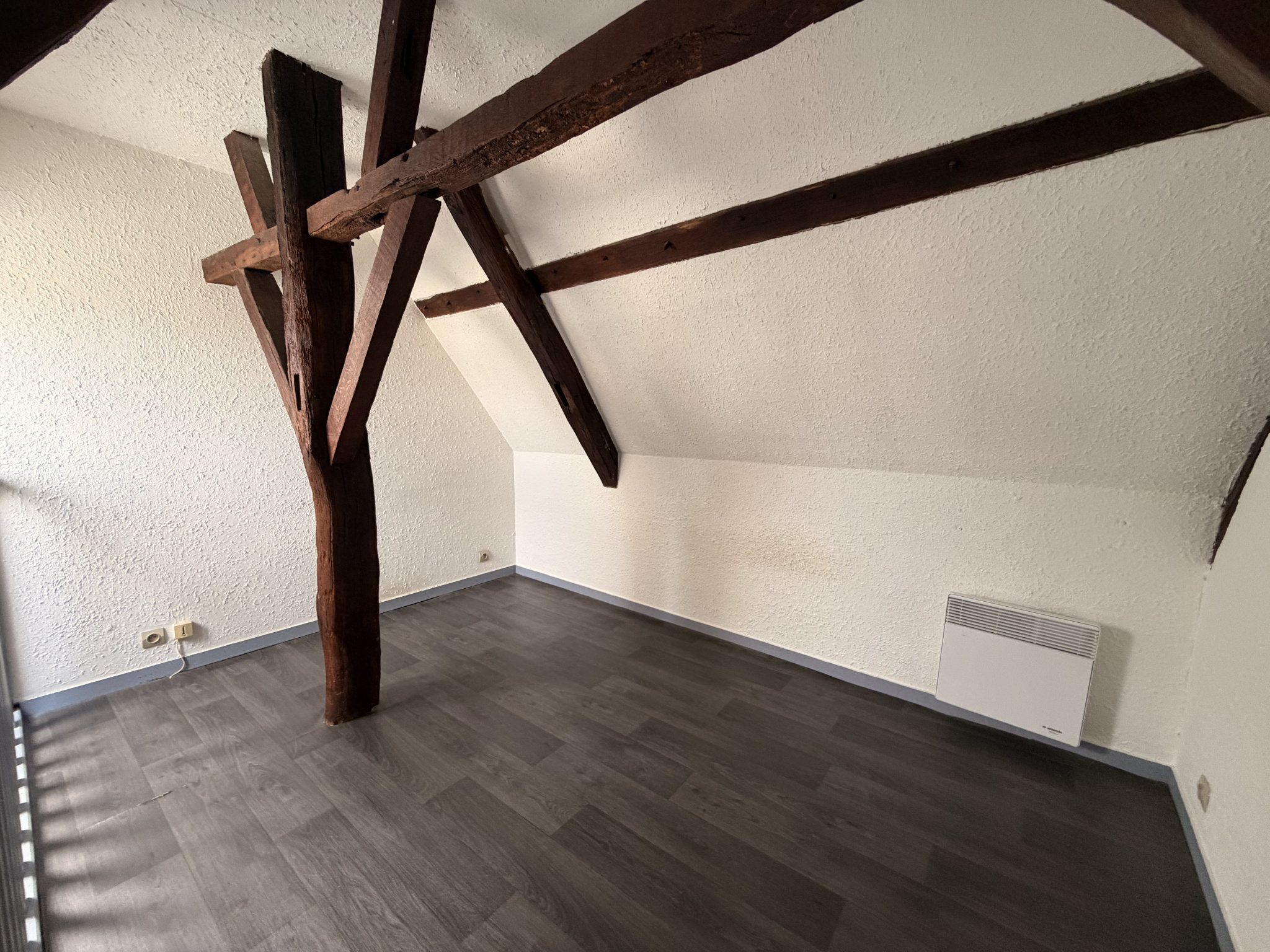 Immo80 – L'immobilier à Amiens et dans la Somme-TYPE 1 CENTRE VILLE CATHEDRALE – AMIENS