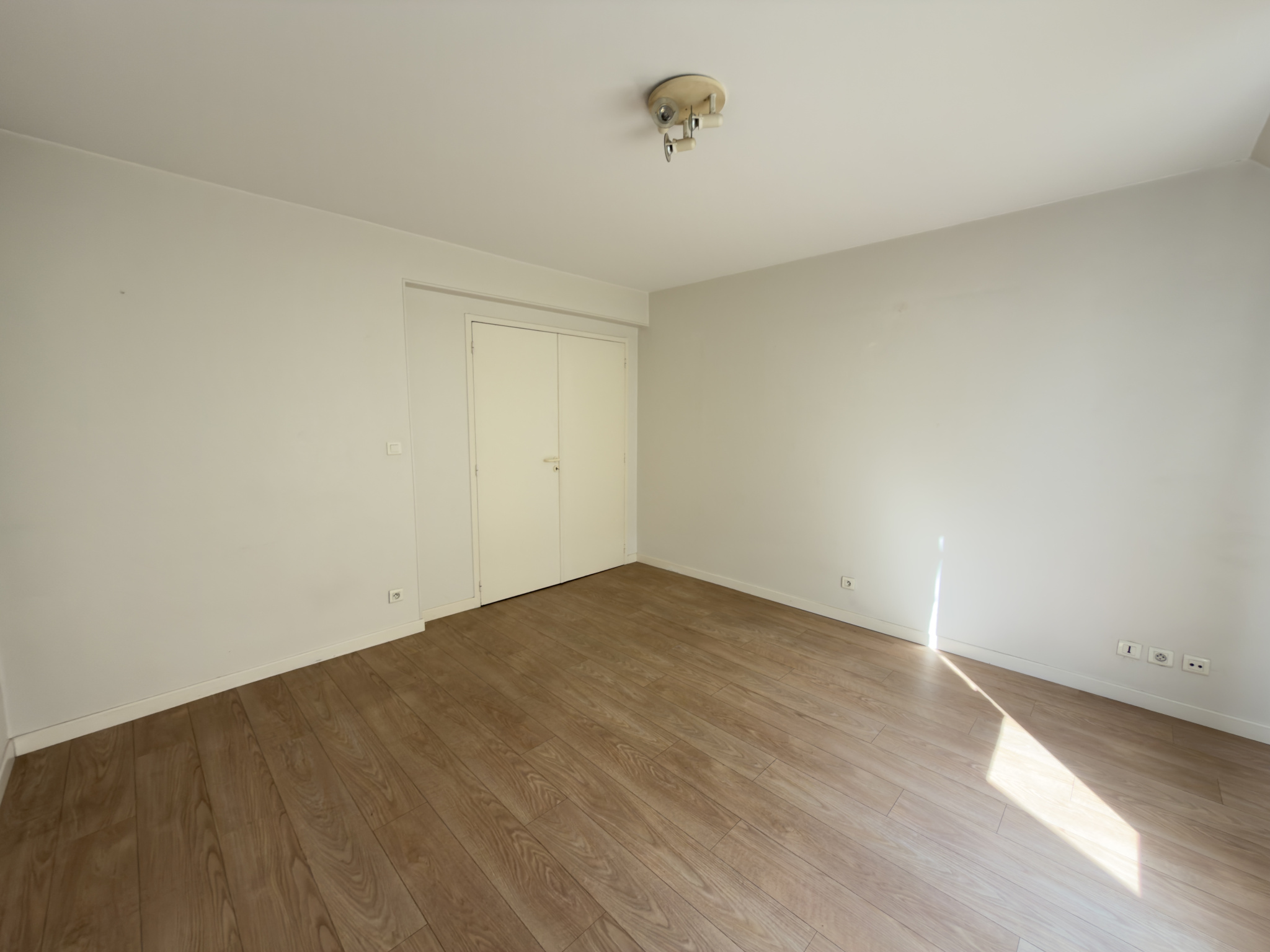 Immo80 – L'immobilier à Amiens et dans la Somme-T3 EN DUXPLEX DE 65M2 AVEC CAVE BALCON ET PLACE DE PARKING