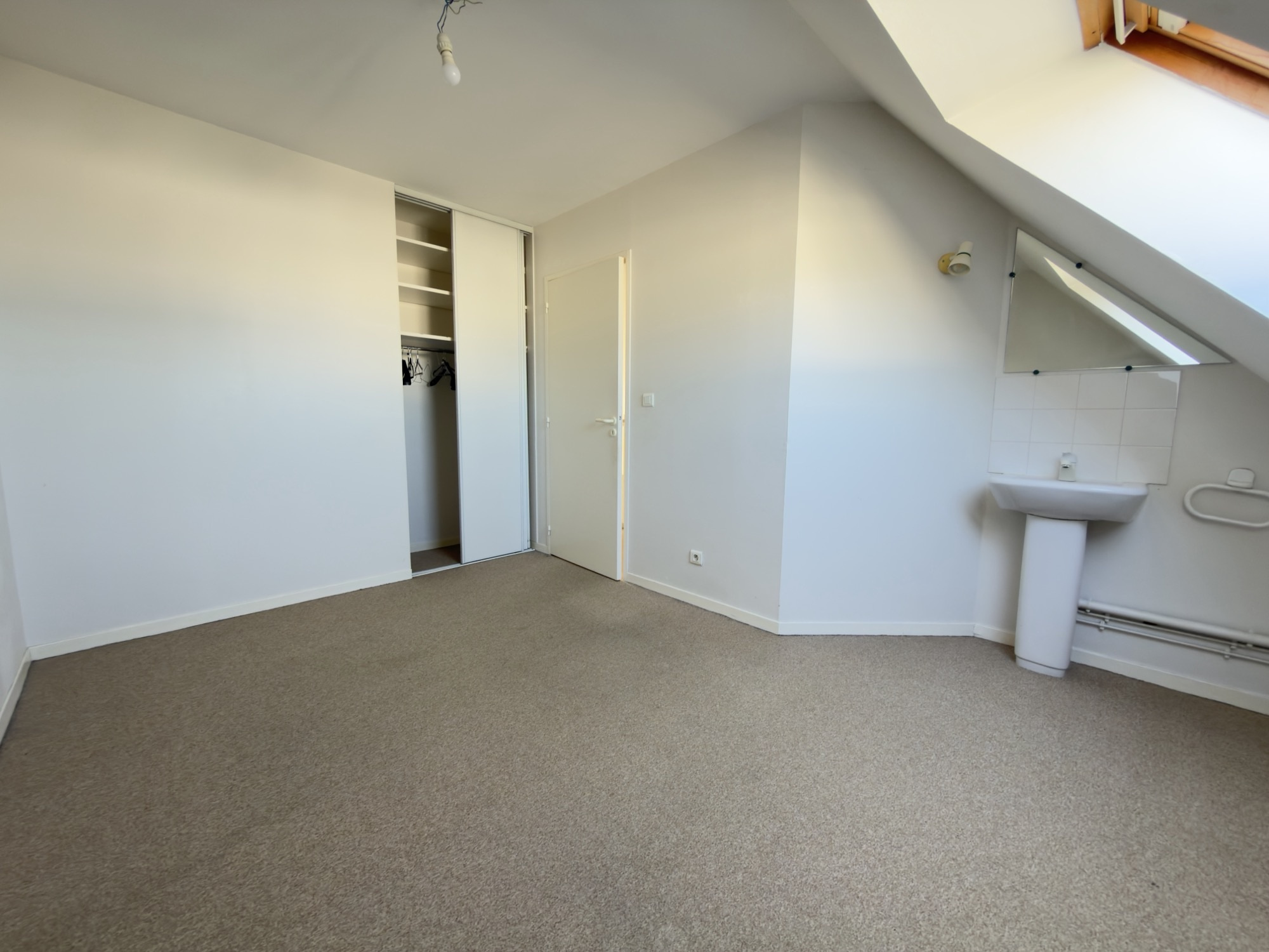 Immo80 – L'immobilier à Amiens et dans la Somme-T3 EN DUXPLEX DE 65M2 AVEC CAVE BALCON ET PLACE DE PARKING