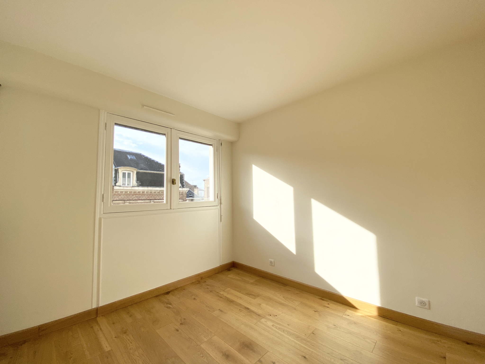 Immo80 – L'immobilier à Amiens et dans la Somme-TYPE 2 AVEC BALCON COEUR HENRIVILLE – AMIENS