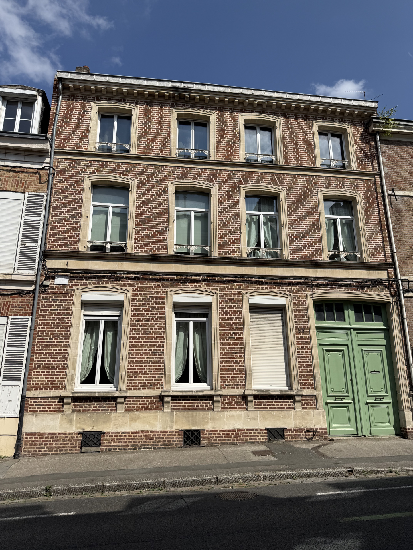 Immo80 – L'immobilier à Amiens et dans la Somme-EXCLUSIVITE AMIENS BAS HENRIVILLE ELEGANTE MAISON BOURGEOISE 306 m2 – PORTE COCHERE ET JARDIN