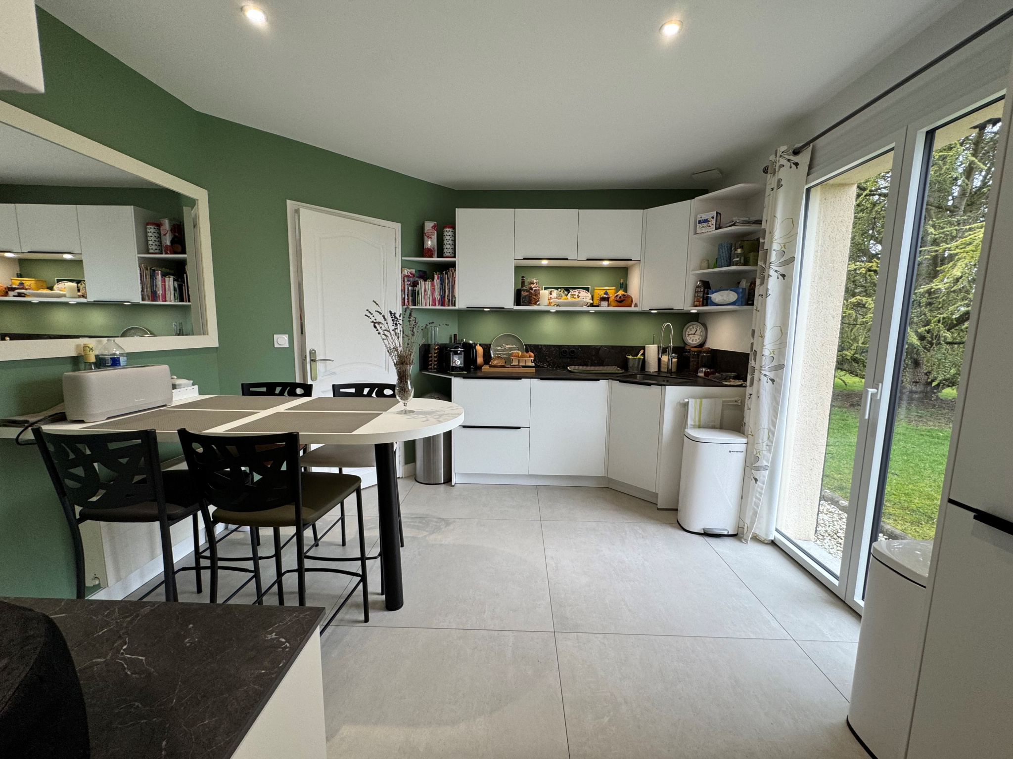 Immo80 – L'immobilier à Amiens et dans la Somme-Saint-Fuscien – Propriété Architecte – 321m2 – 5 chambres – Espace bien-être – garage Jardin-