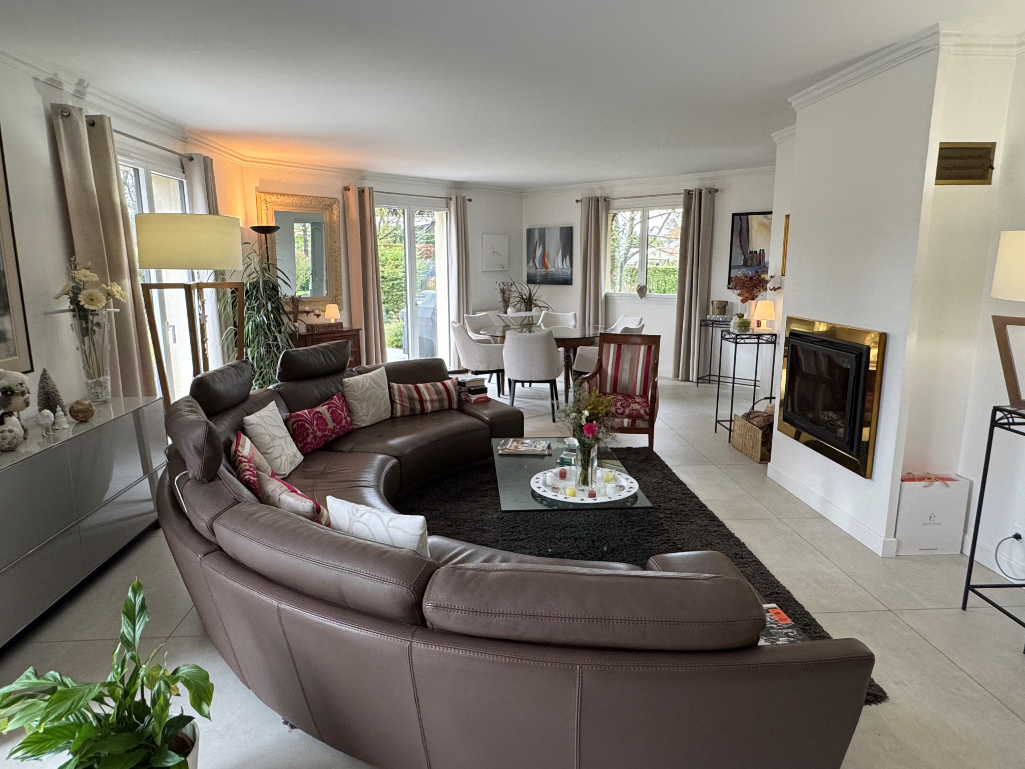 Immo80 – L'immobilier à Amiens et dans la Somme-Saint-Fuscien – Propriété Architecte – 321m2 – 5 chambres – Espace bien-être – garage Jardin-