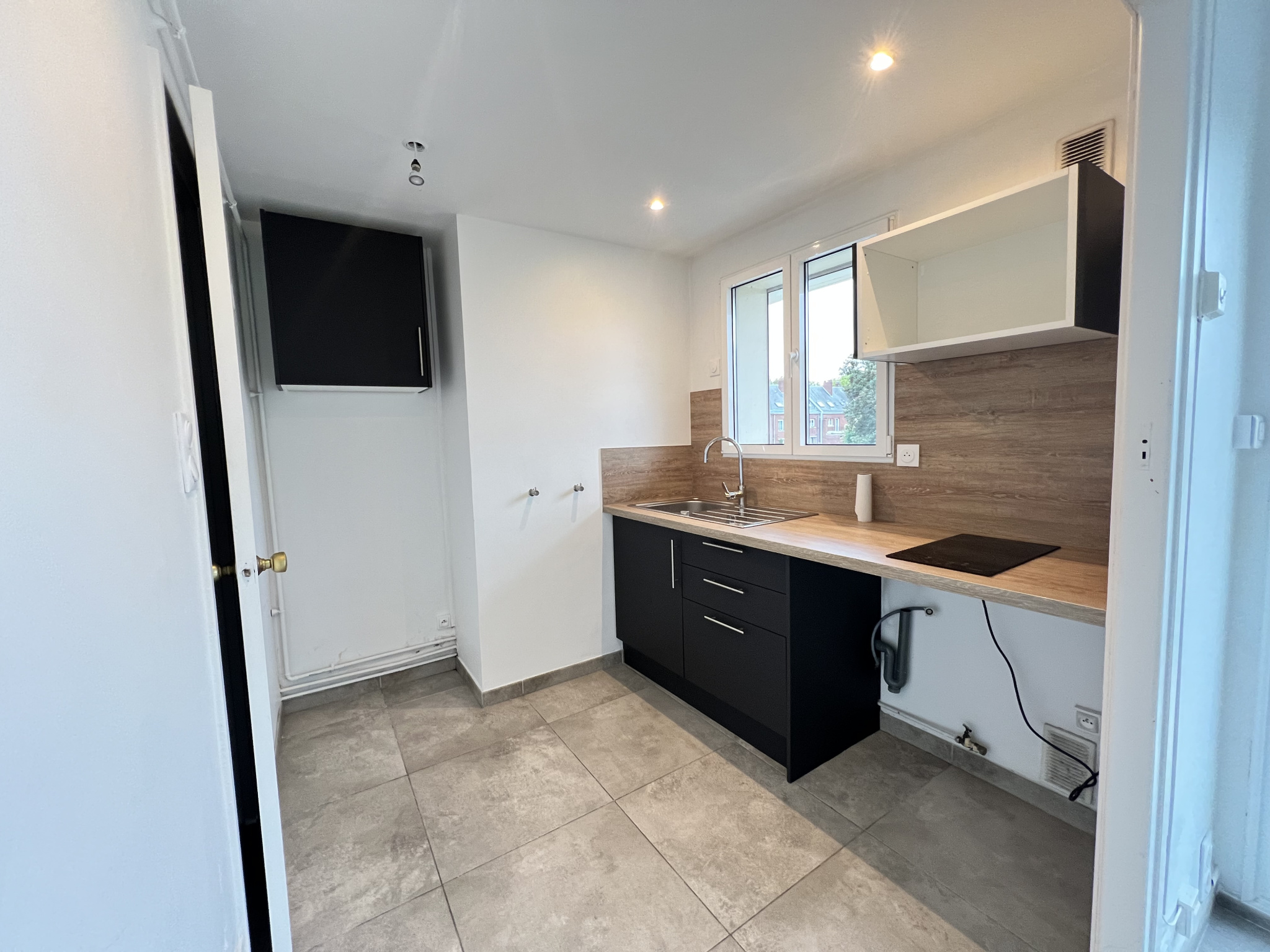 Immo80 – L'immobilier à Amiens et dans la Somme-T2 CENTRE VILLE AMIENS AVEC BALCON