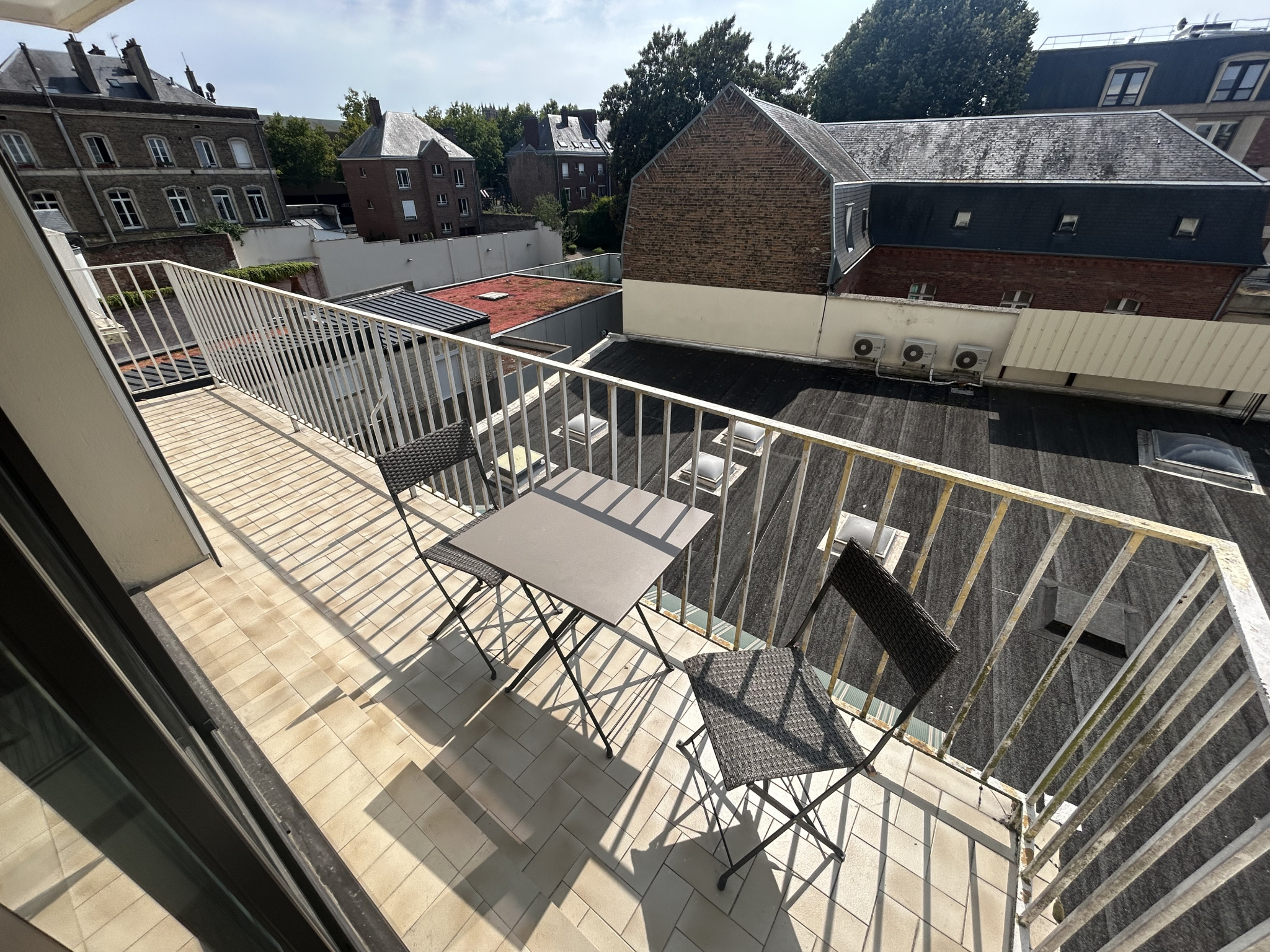 Immo80 – L'immobilier à Amiens et dans la Somme-T2 CENTRE VILLE AMIENS AVEC BALCON
