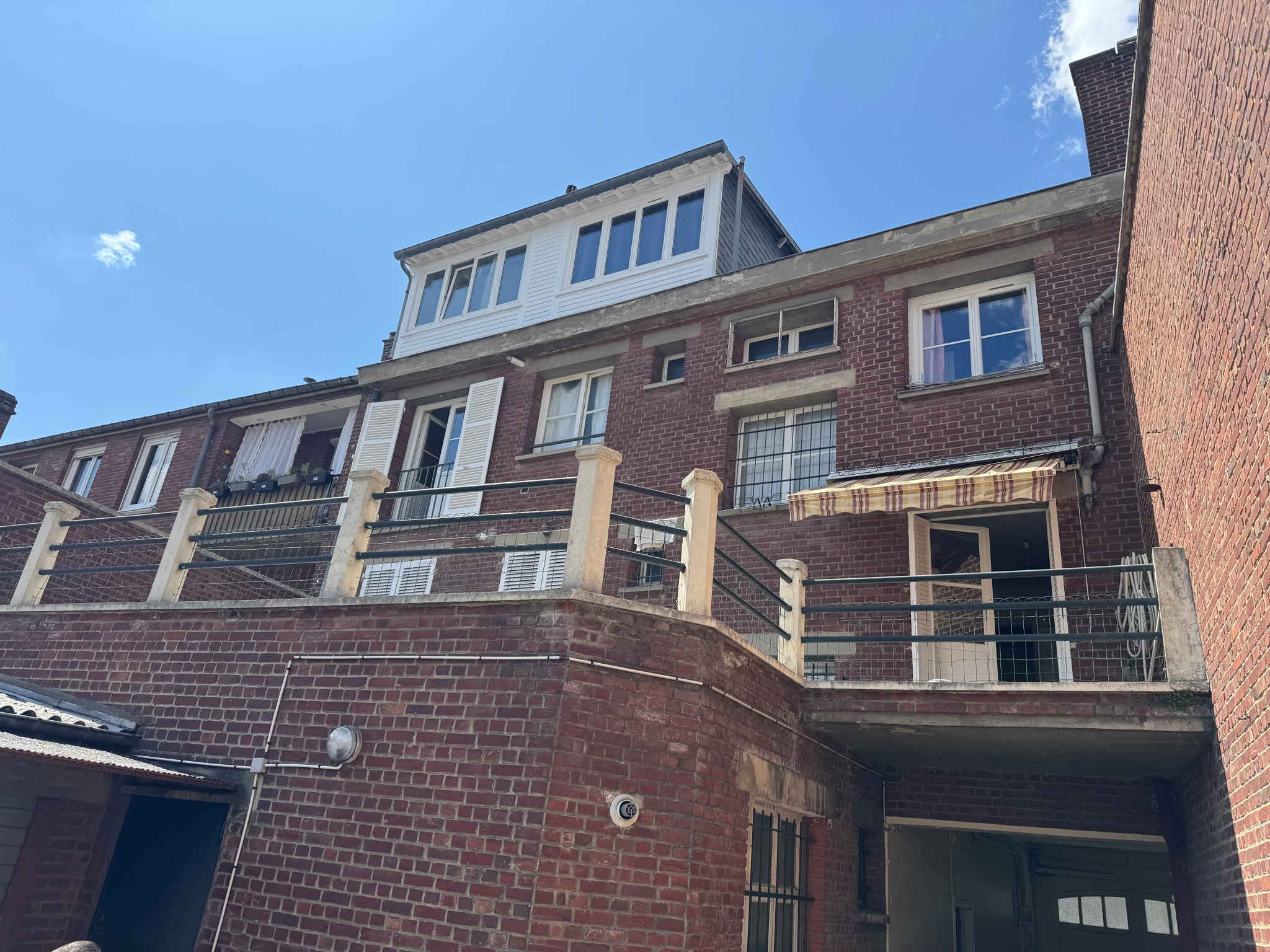 Immo80 – L'immobilier à Amiens et dans la Somme-Hyper centre-ville – T3 87m2 – Terrasse, Cave & Box