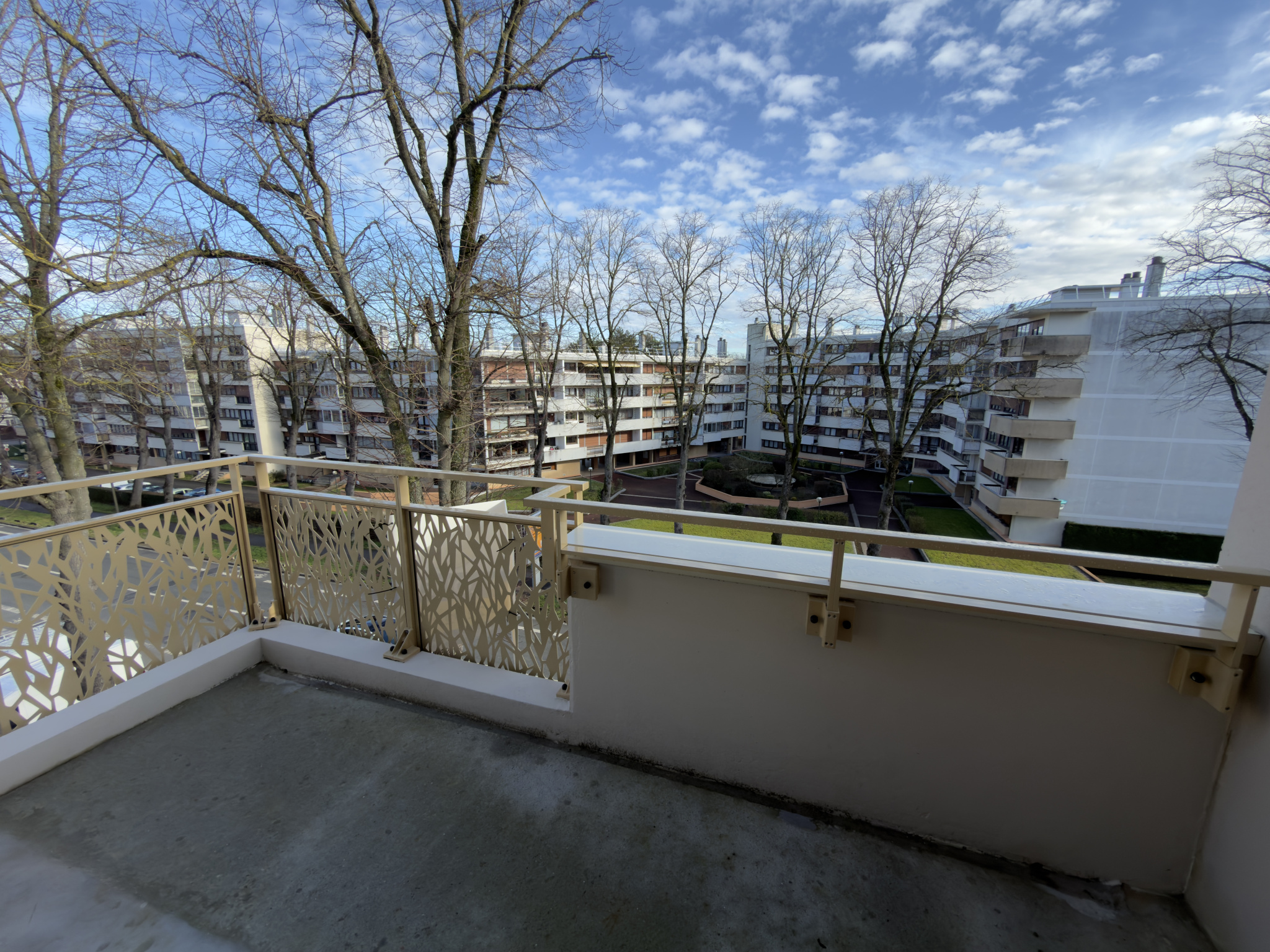 Immo80 – L'immobilier à Amiens et dans la Somme-APPARTMENT T3 AVEC BALCON ET PARKING – AMIENS