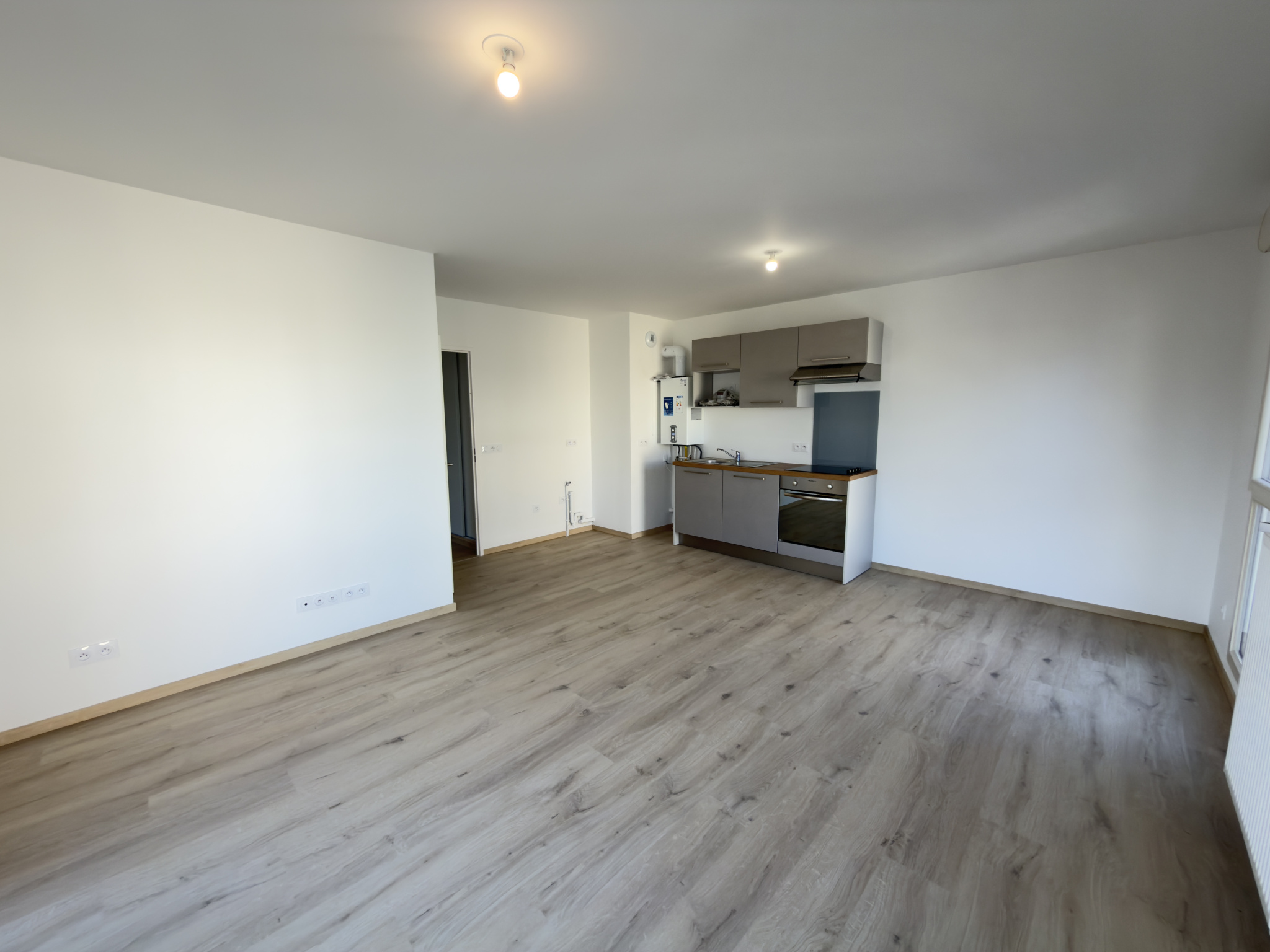 Immo80 – L'immobilier à Amiens et dans la Somme-APPARTMENT T3 AVEC BALCON ET PARKING – AMIENS