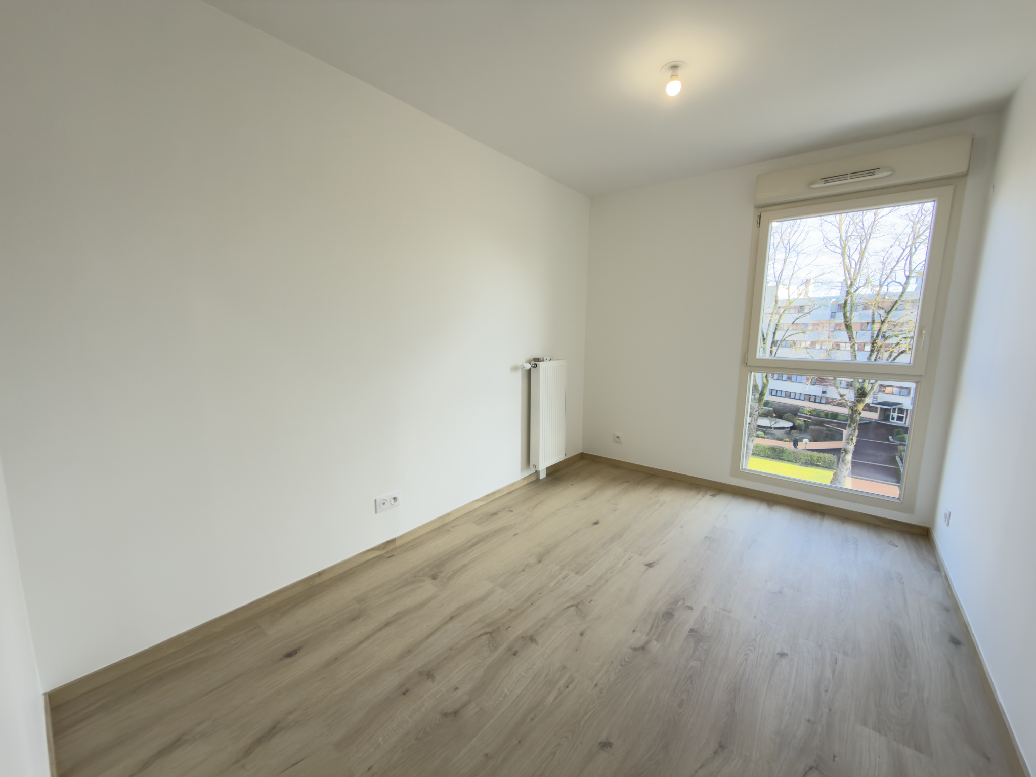 Immo80 – L'immobilier à Amiens et dans la Somme-APPARTMENT T3 AVEC BALCON ET PARKING – AMIENS