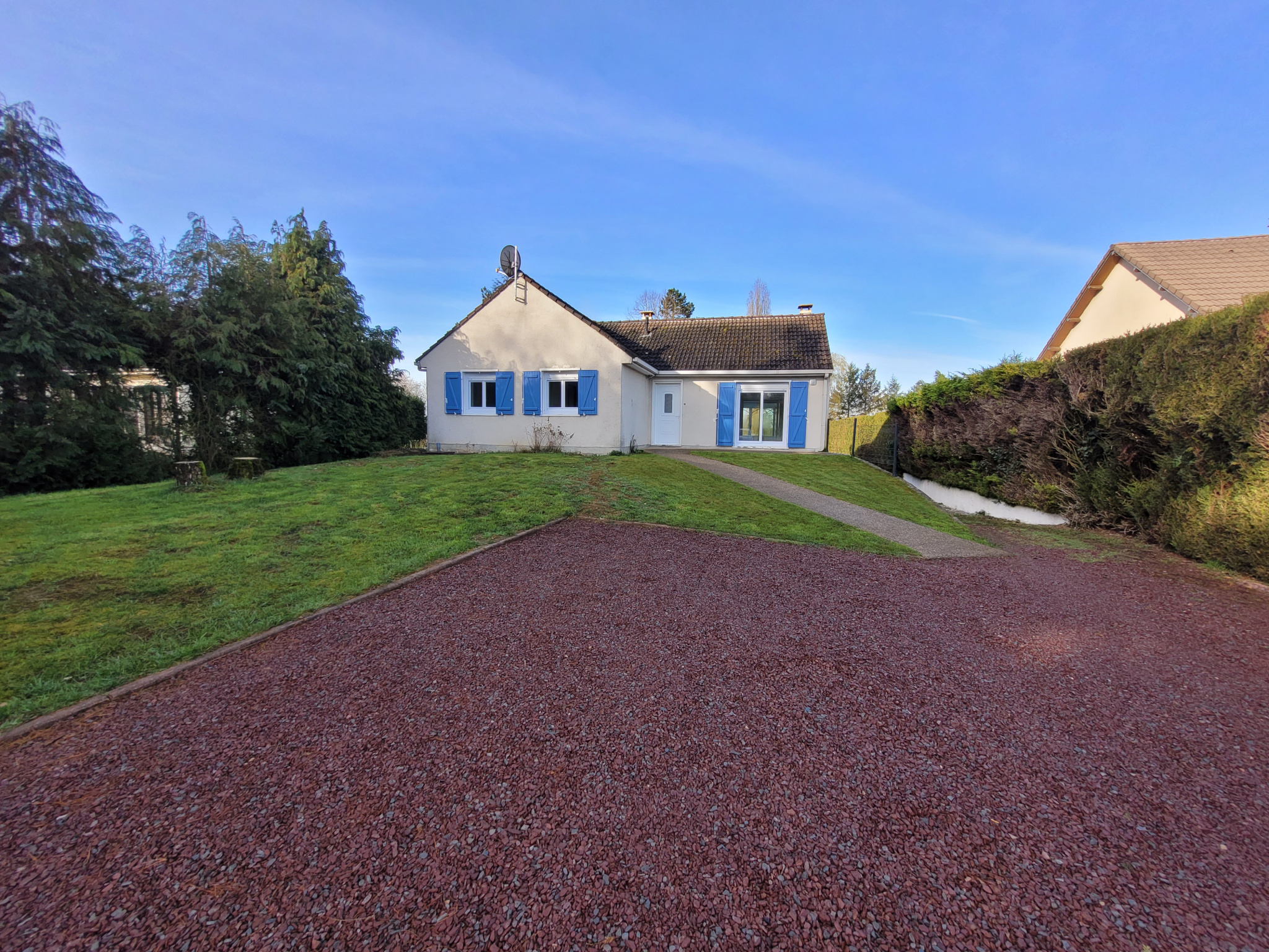 Immo80 – L'immobilier à Amiens et dans la Somme-PAVILLON T4 JARDIN ET GARAGES – SAINS EN AMIENOIS