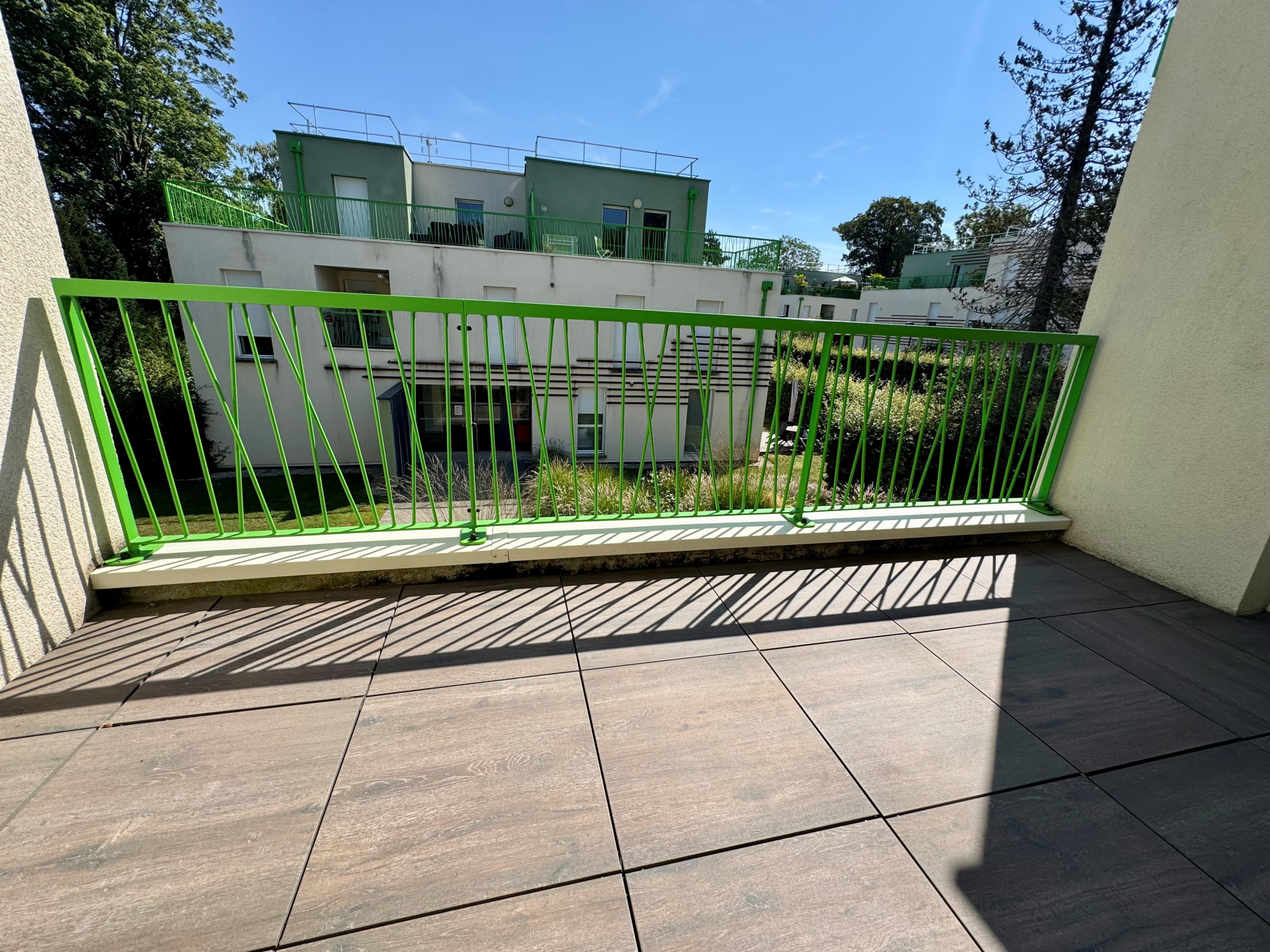 Immo80 – L'immobilier à Amiens et dans la Somme-Amiens SUD – T3 71m2 – 2 Chambres – Terrasse – Stationnement privée