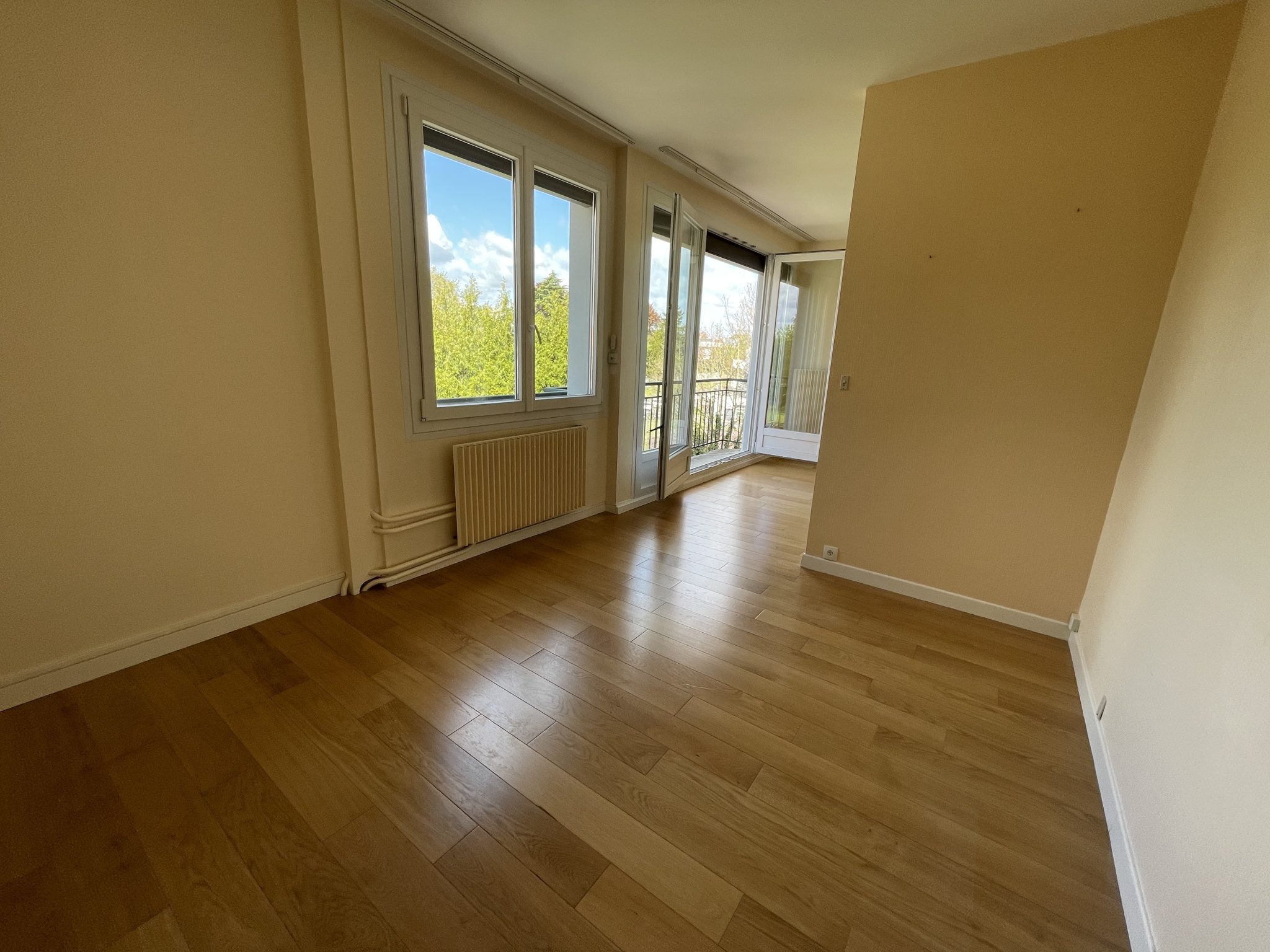 Immo80 – L'immobilier à Amiens et dans la Somme-TYPE 3 AVEC ASCENSEUR ET GARAGE AMIENS SUD