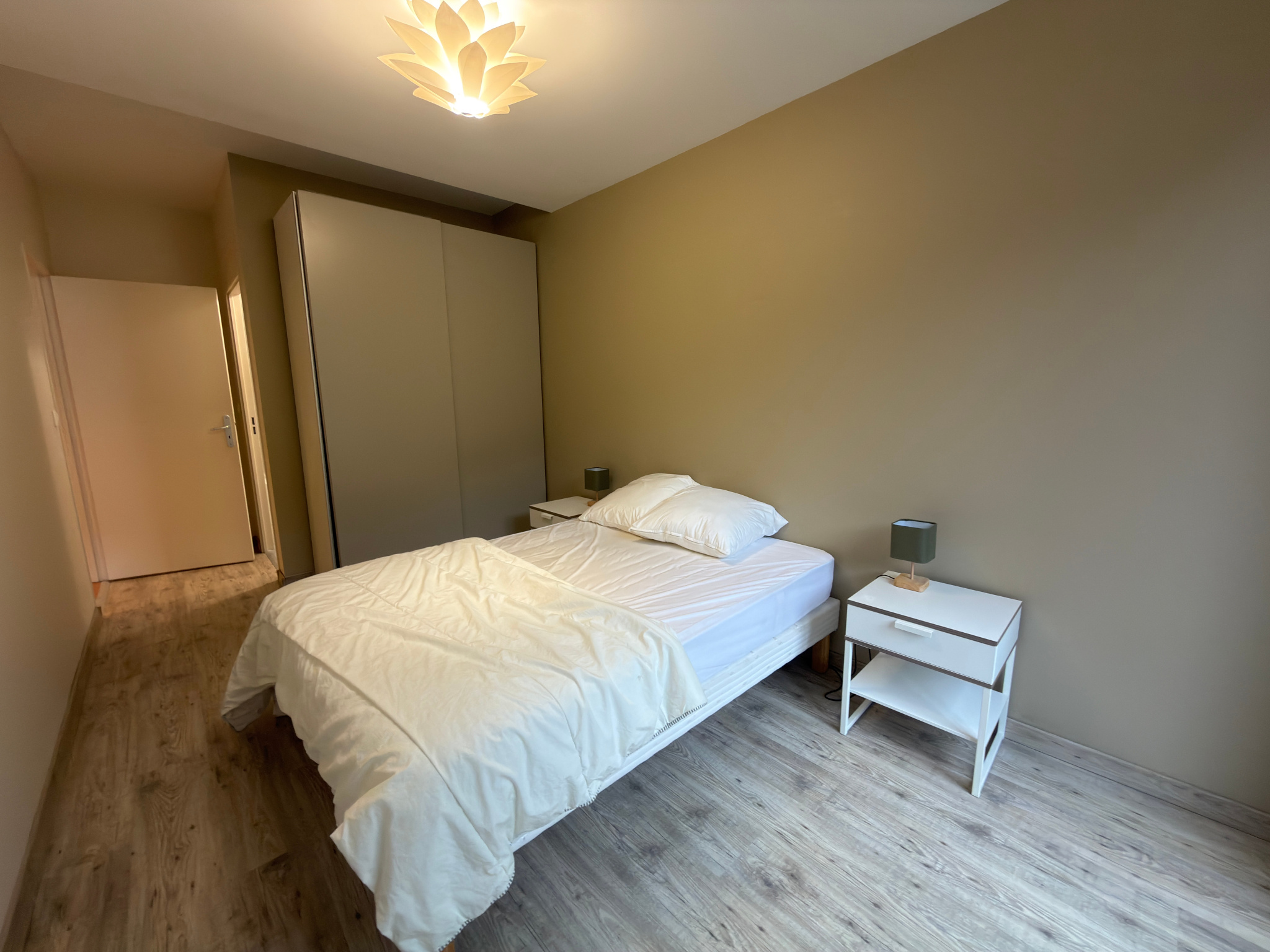 Immo80 – L'immobilier à Amiens et dans la Somme-T2 MEUBLÉ bas Ste Anne  AVEC GARAGE ET JARDIN AMIENS