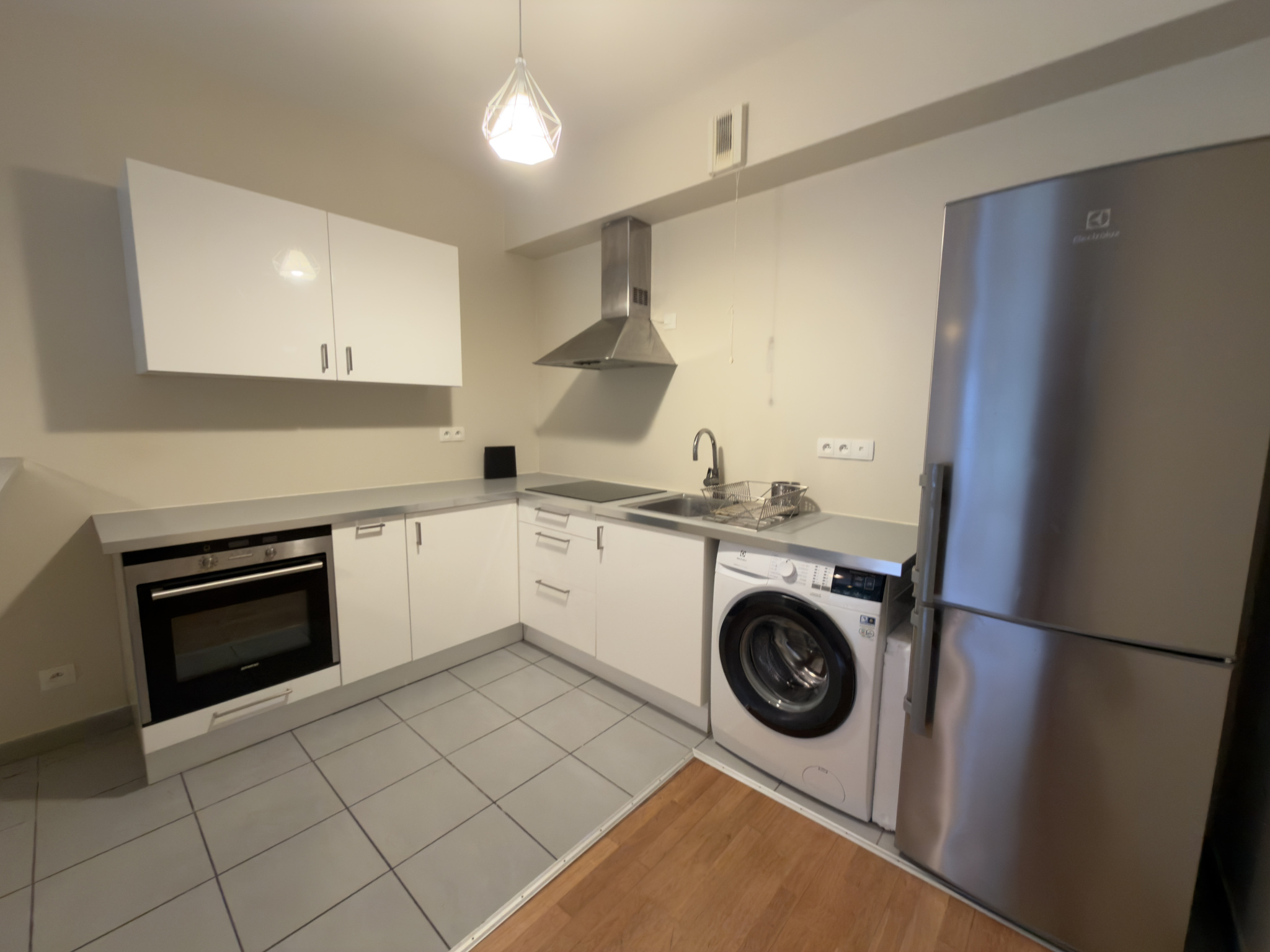 Immo80 – L'immobilier à Amiens et dans la Somme-T2 MEUBLÉ bas Ste Anne  AVEC GARAGE ET JARDIN AMIENS