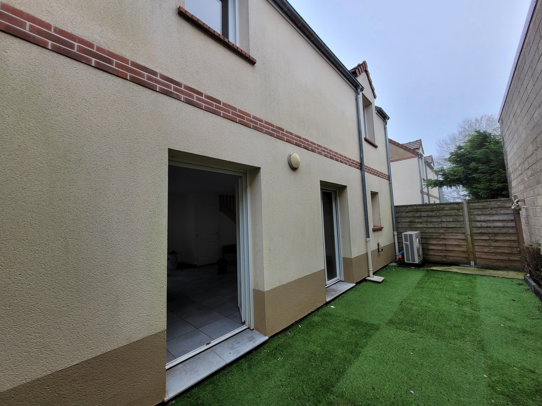 Immo80 – L'immobilier à Amiens et dans la Somme-MAISON T4 AVEC COUR ET PARKING – ORESMAUX