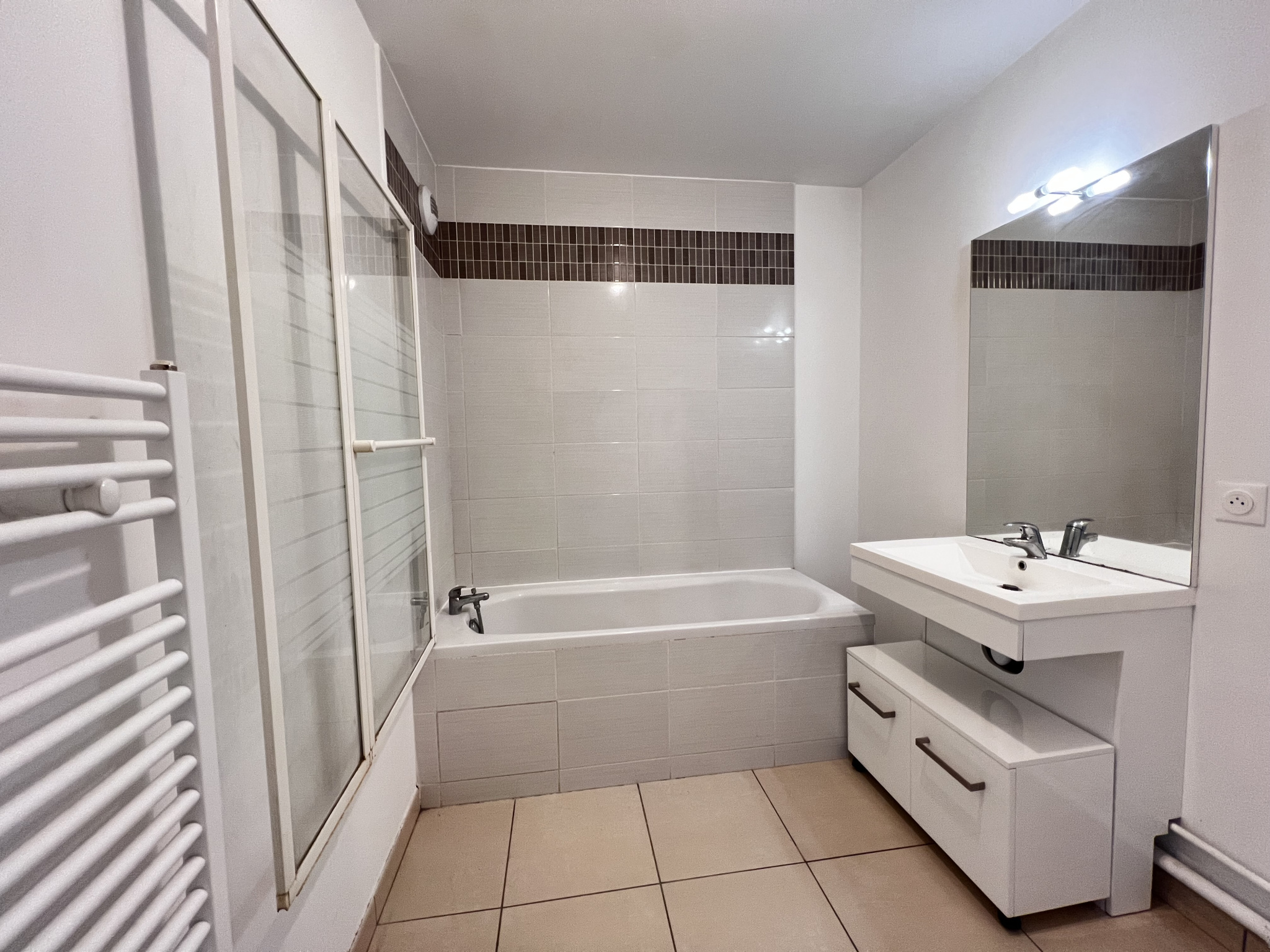 Immo80 – L'immobilier à Amiens et dans la Somme-T3 68M2 AMIENS SUD – PARKING + BALCON