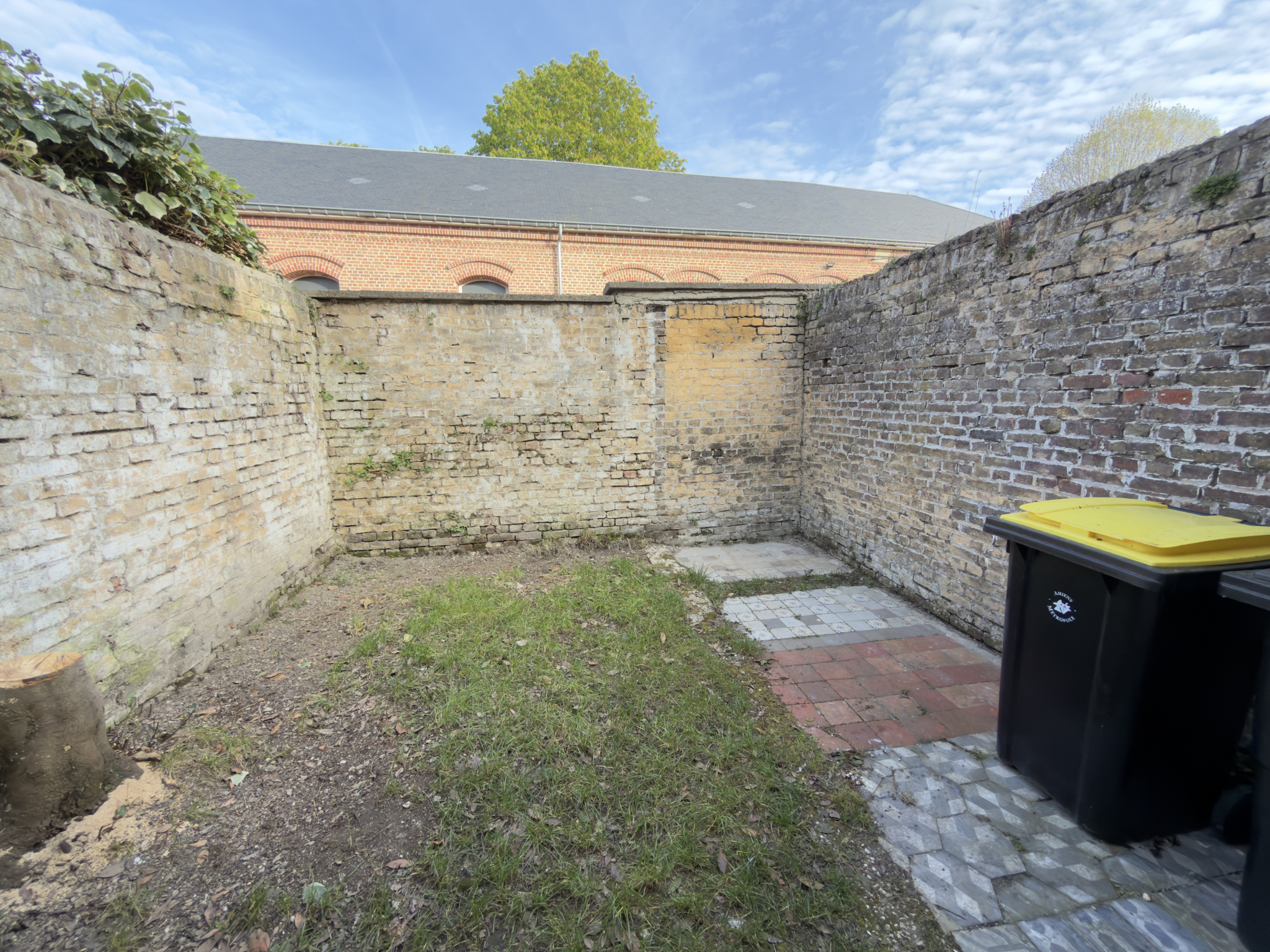 Immo80 – L'immobilier à Amiens et dans la Somme-MAISON T5 AVEC COUR AMIENS