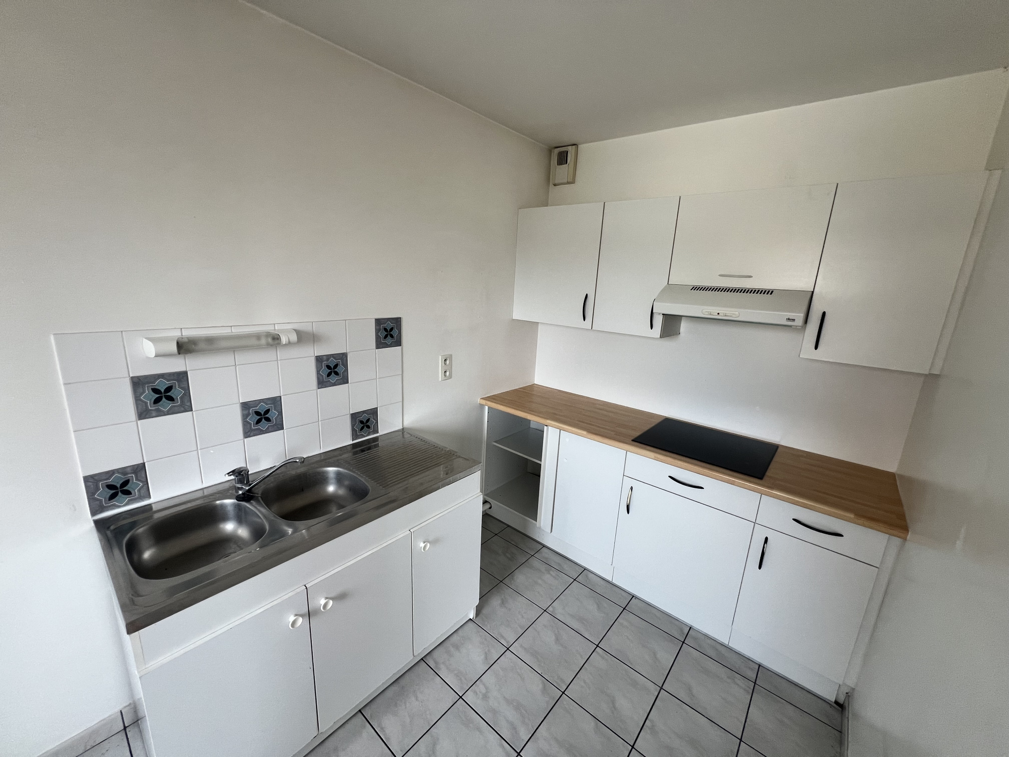 Immo80 – L'immobilier à Amiens et dans la Somme-T3 de 65m2 – Terrasse + parking – ST ACHEUL