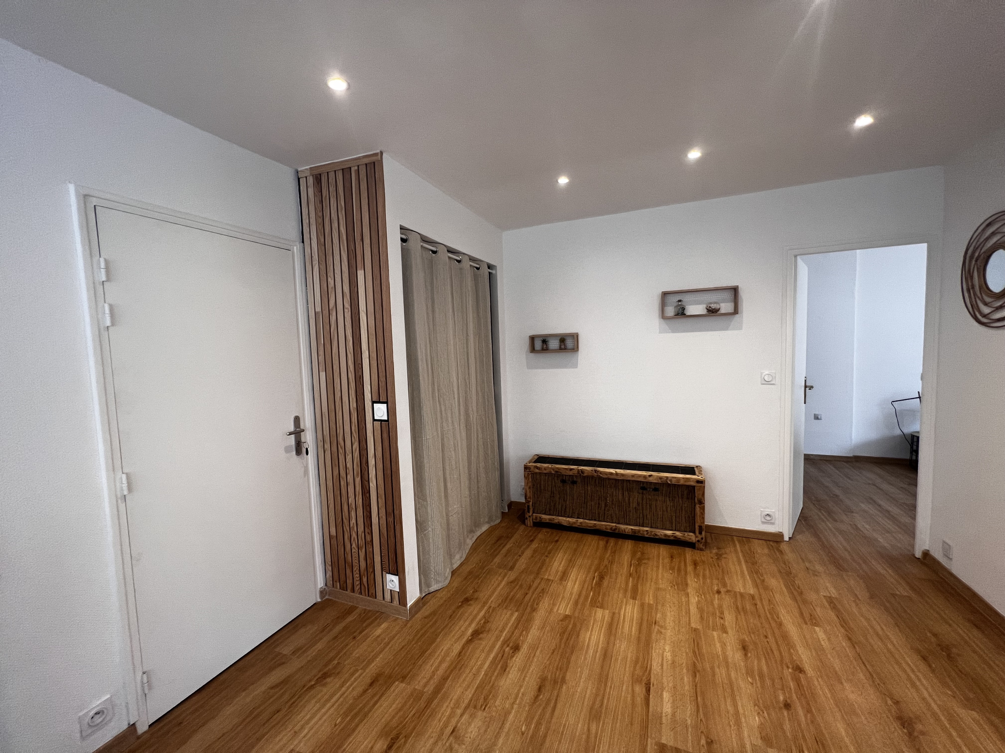 Immo80 – L'immobilier à Amiens et dans la Somme-T2 MEUBLÉ AVEC PARKING – AMIENS