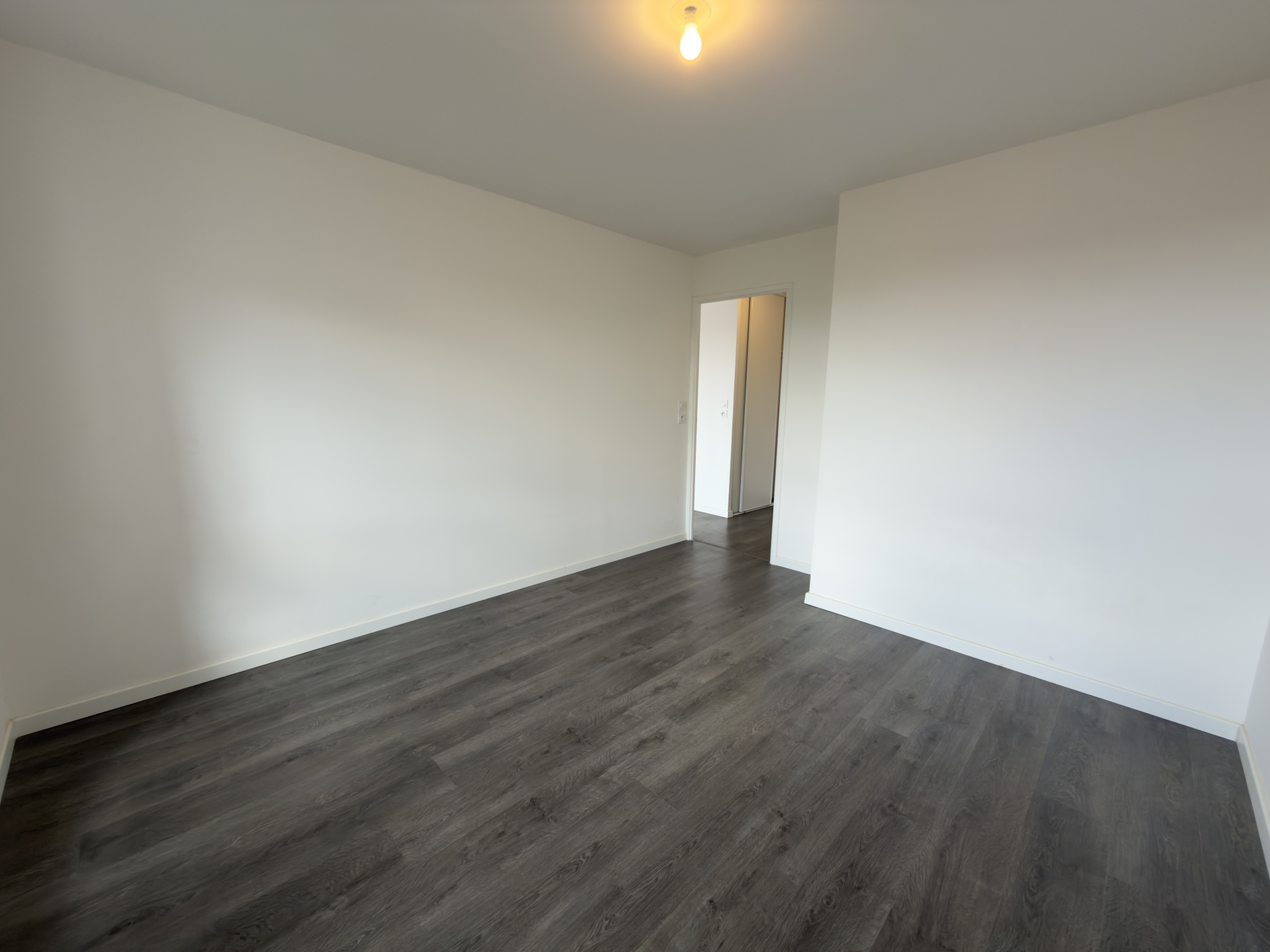 Immo80 – L'immobilier à Amiens et dans la Somme-T2 AVEC BALCON ET PARKING AMIENS SUD