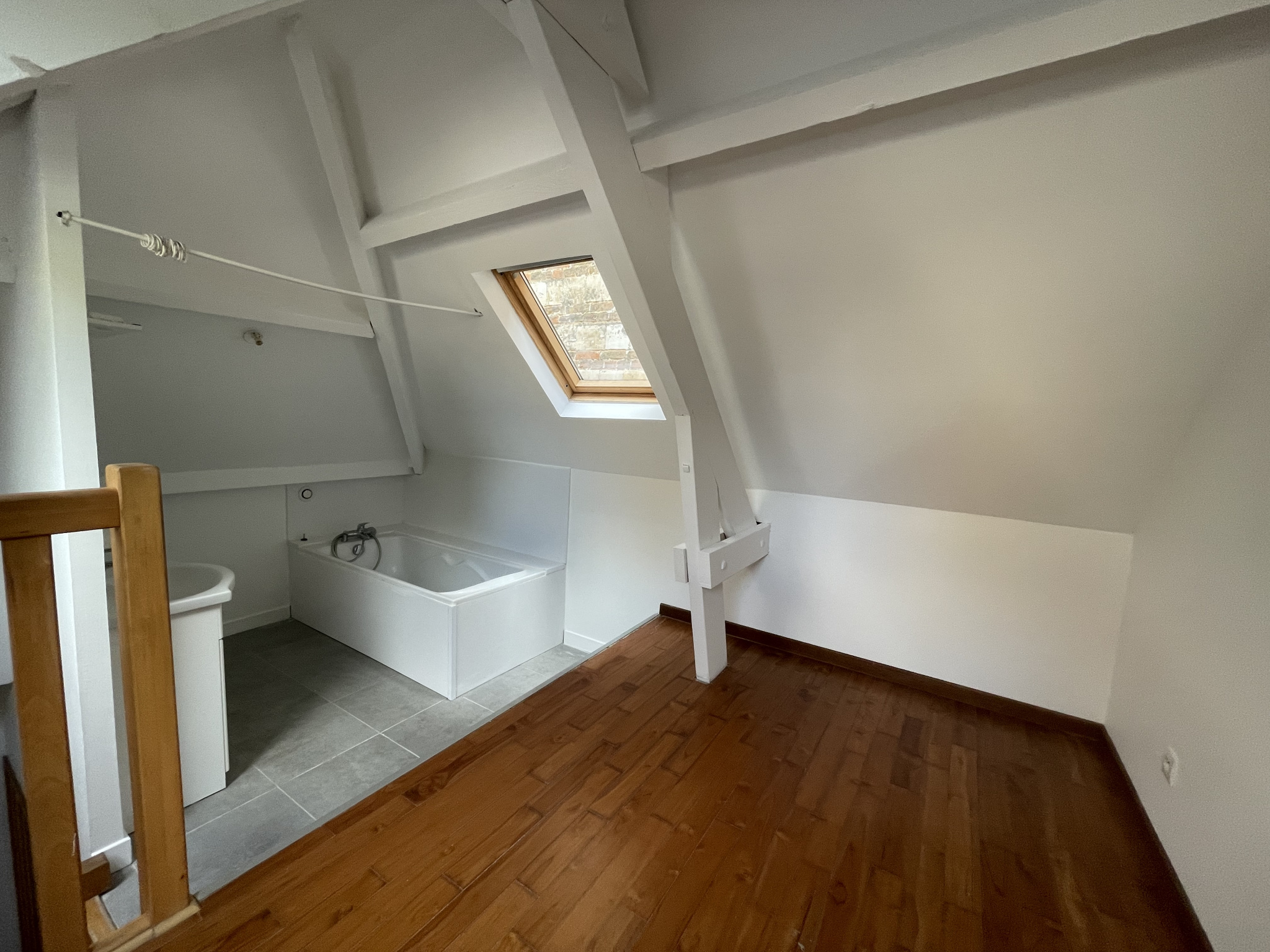 Immo80 – L'immobilier à Amiens et dans la Somme- TYPE 1  AVEC COUR AMIENS CENTRE VILLE