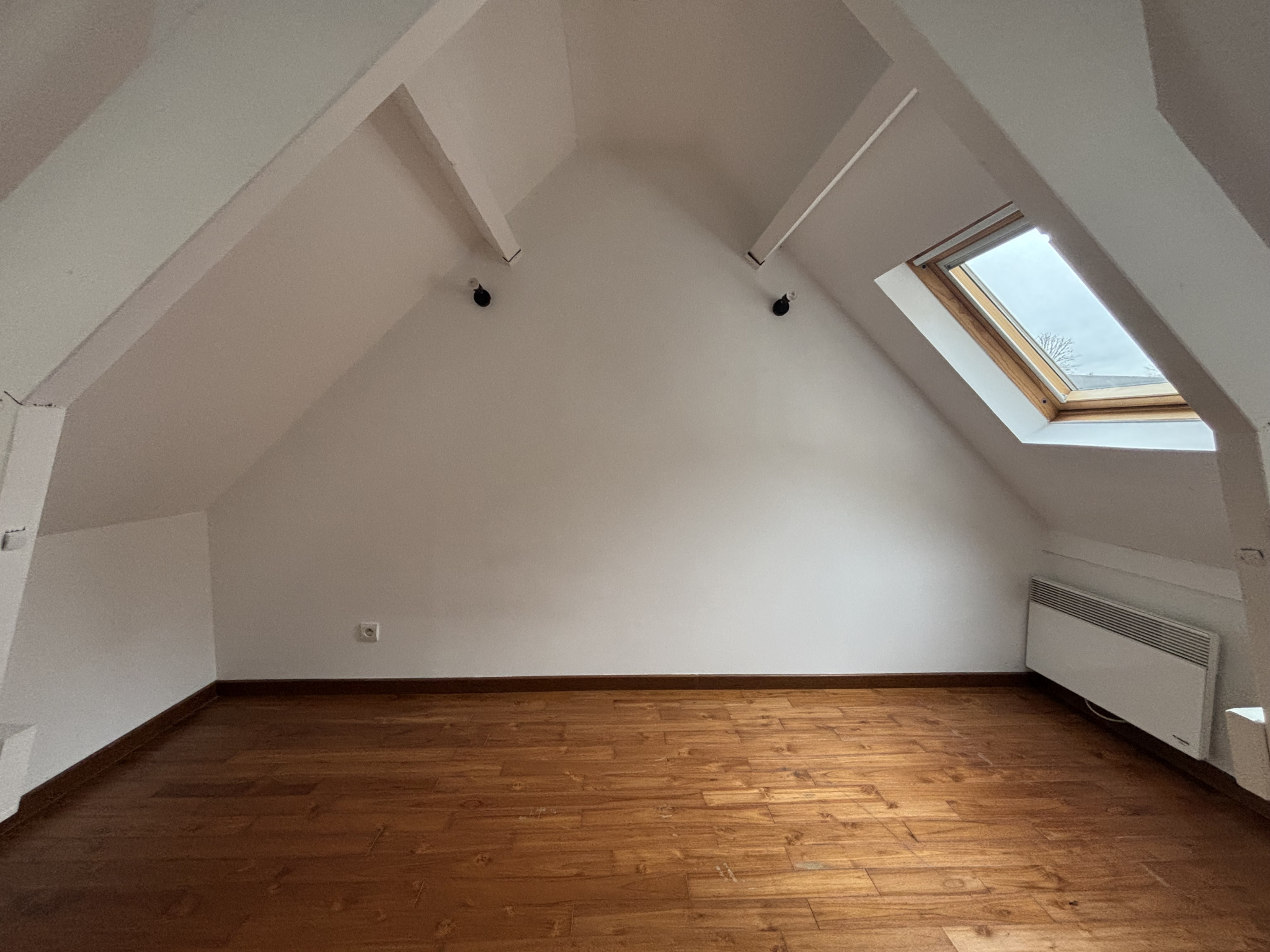 Immo80 – L'immobilier à Amiens et dans la Somme- TYPE 1  AVEC COUR AMIENS CENTRE VILLE