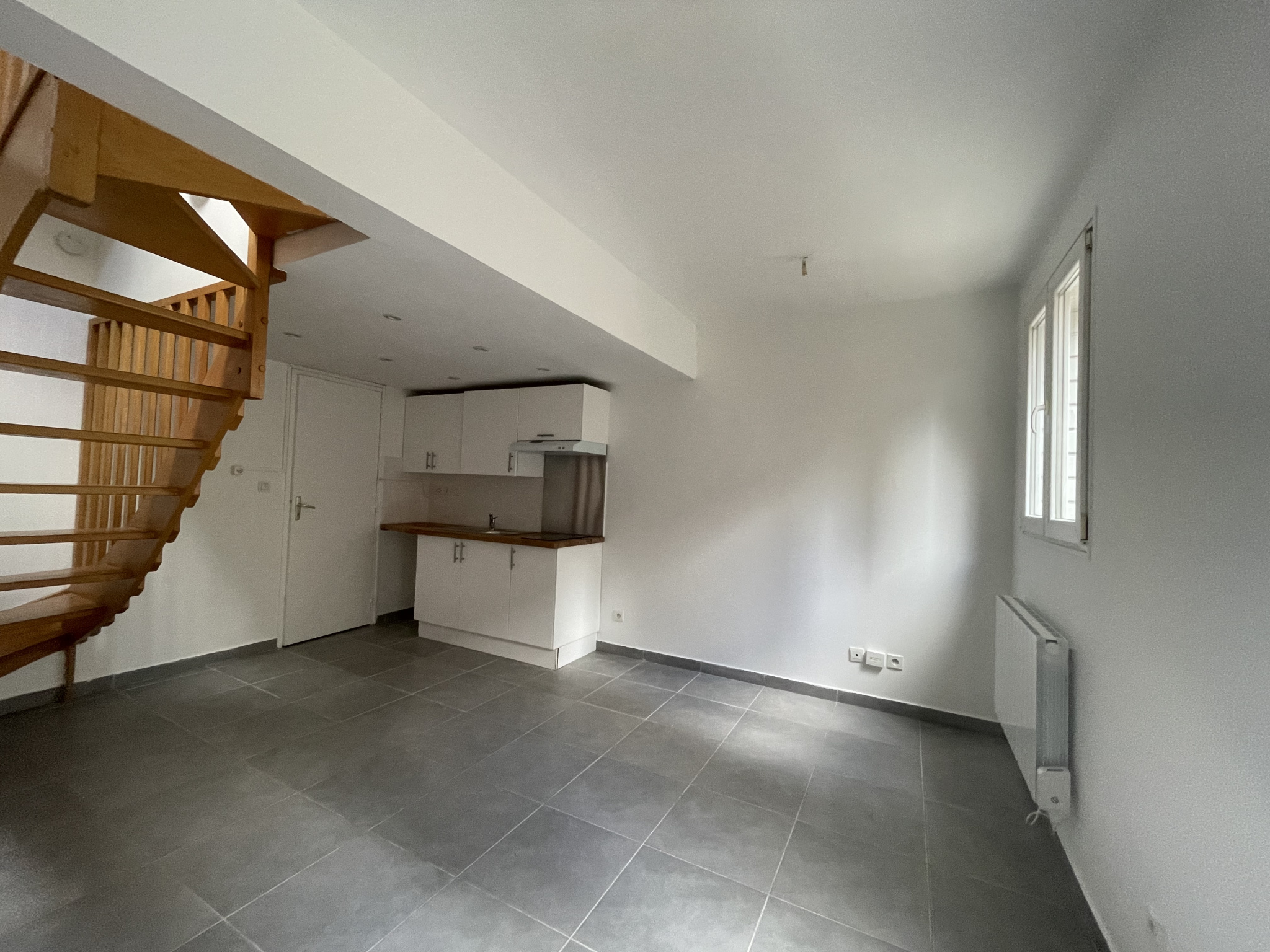 Immo80 – L'immobilier à Amiens et dans la Somme- TYPE 1  AVEC COUR AMIENS CENTRE VILLE